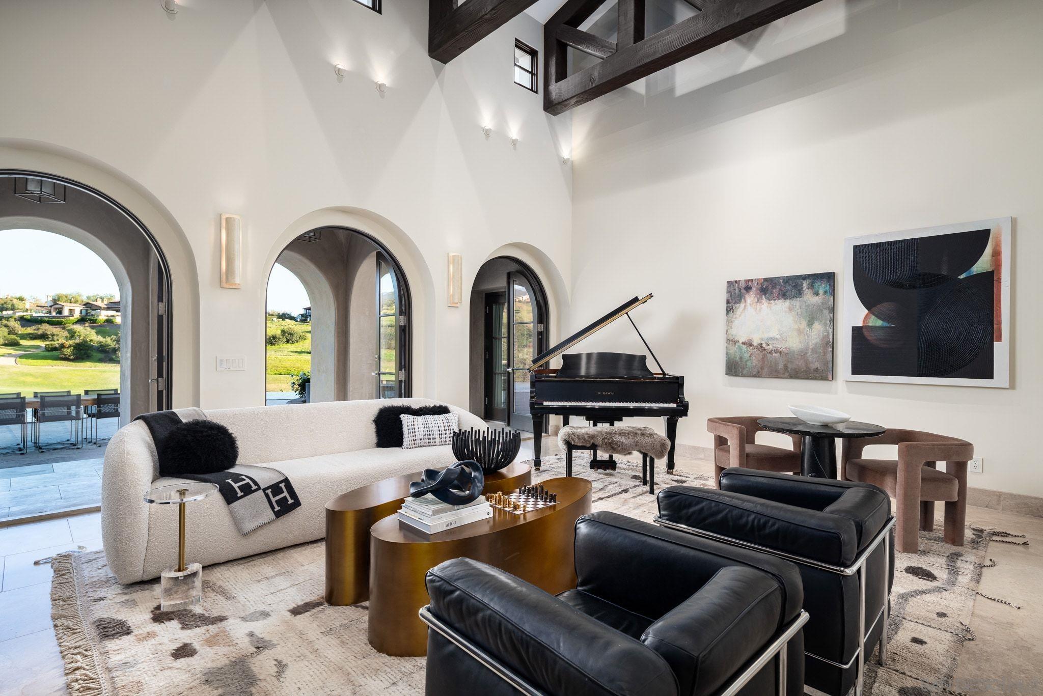 Detail Gallery Image 6 of 32 For 7795  Sendero Angelica, San Diego,  CA 92127 - 5 Beds | 5/2 Baths