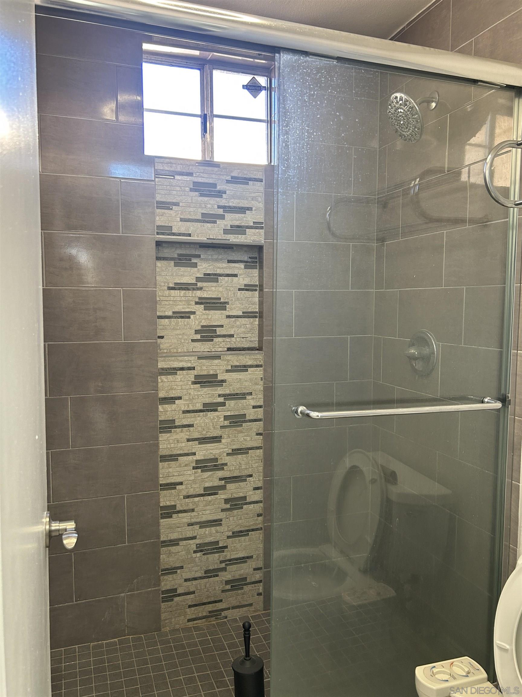 Detail Gallery Image 24 of 33 For 12049  Calle De Montana  201, El Cajon,  CA 92019 - 2 Beds | 2 Baths