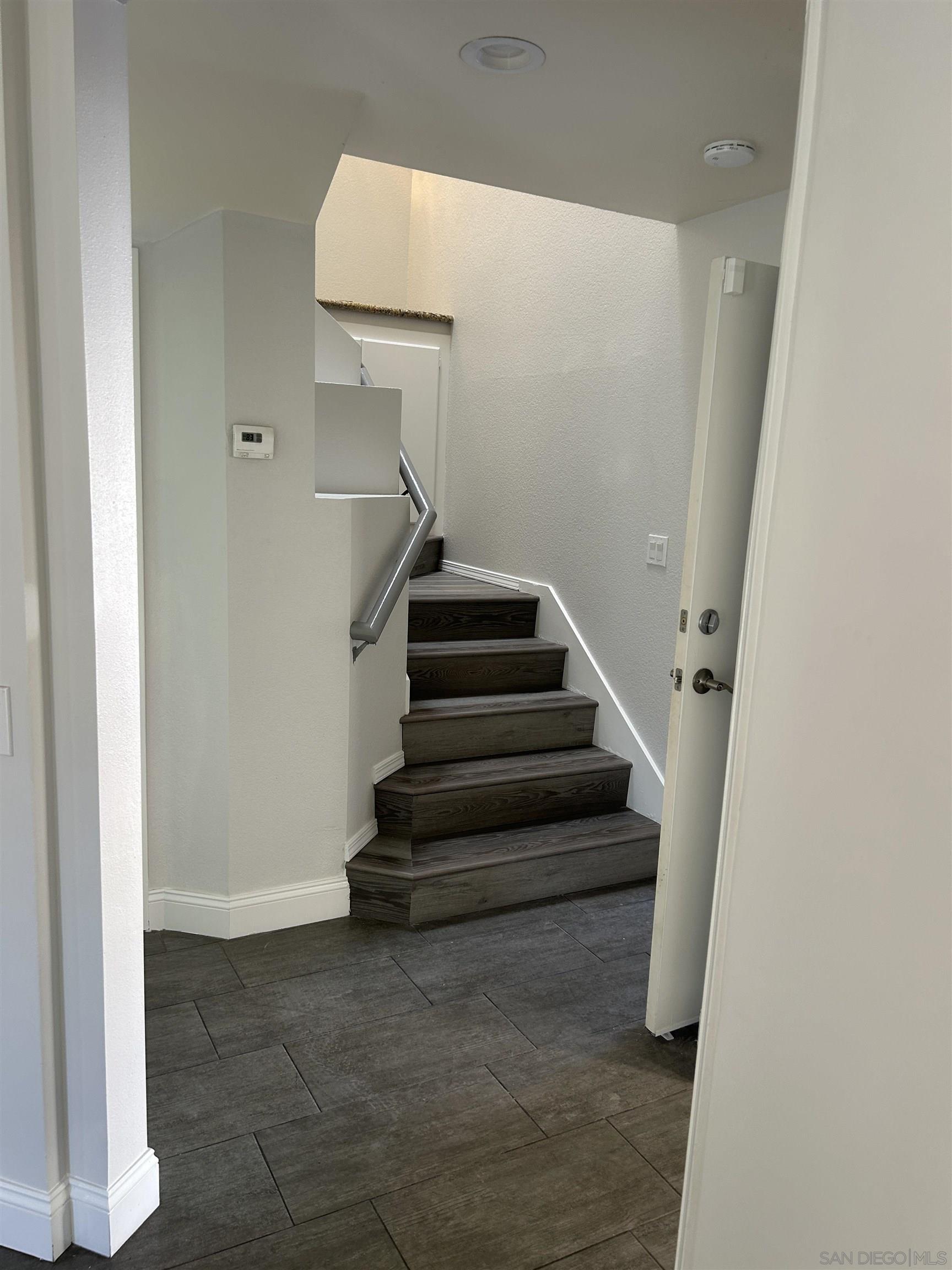 Detail Gallery Image 32 of 33 For 12049  Calle De Montana  201, El Cajon,  CA 92019 - 2 Beds | 2 Baths