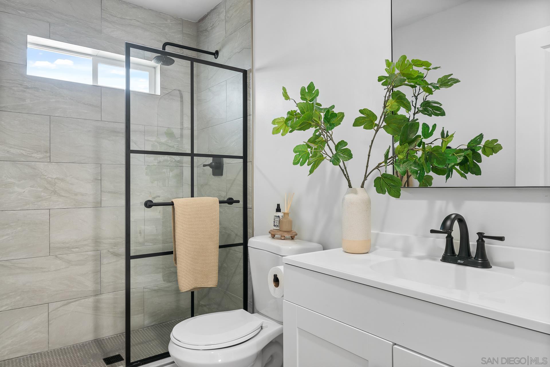 Detail Gallery Image 5 of 8 For 87  Fifth Ave  B, Chula Vista,  CA 91910 - 1 Beds | 1 Baths