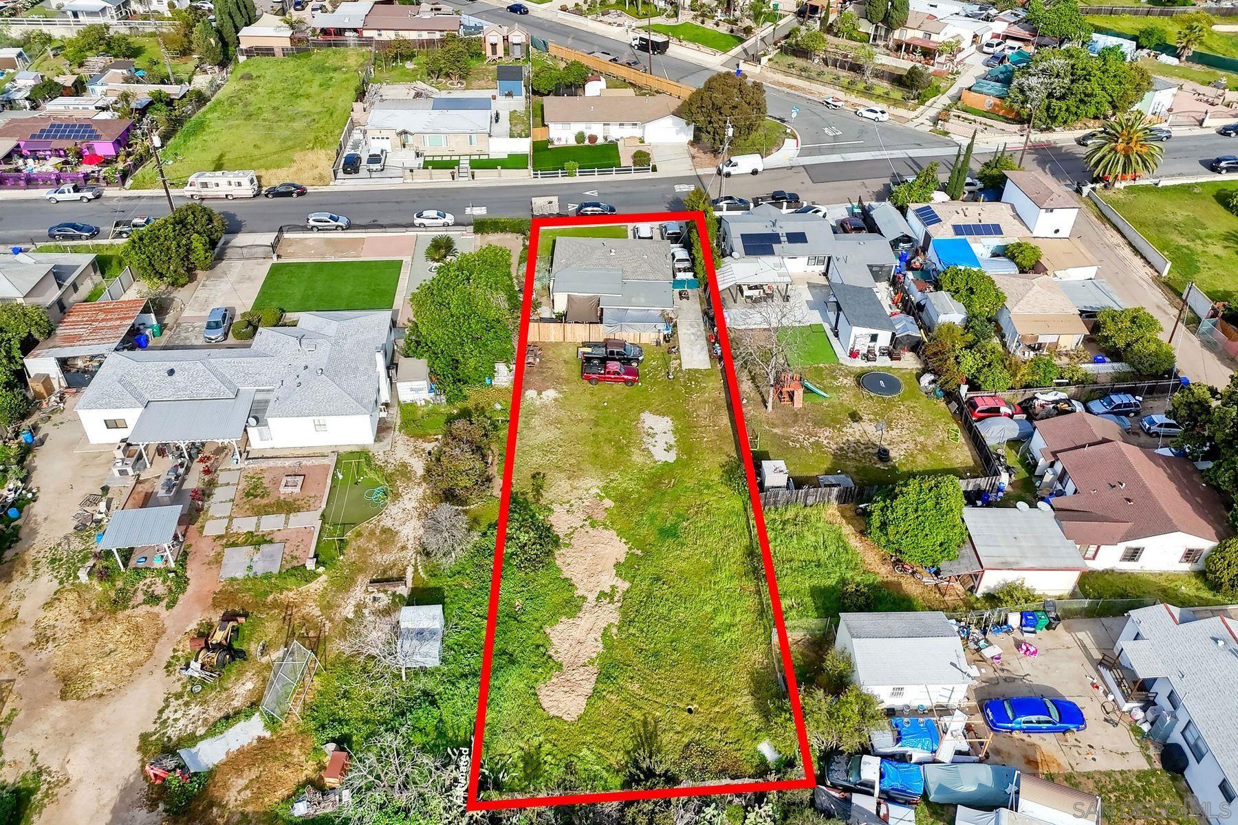 Detail Gallery Image 3 of 9 For 5351  Bonita Dr, San Diego,  CA 92114 - 2 Beds | 1 Baths