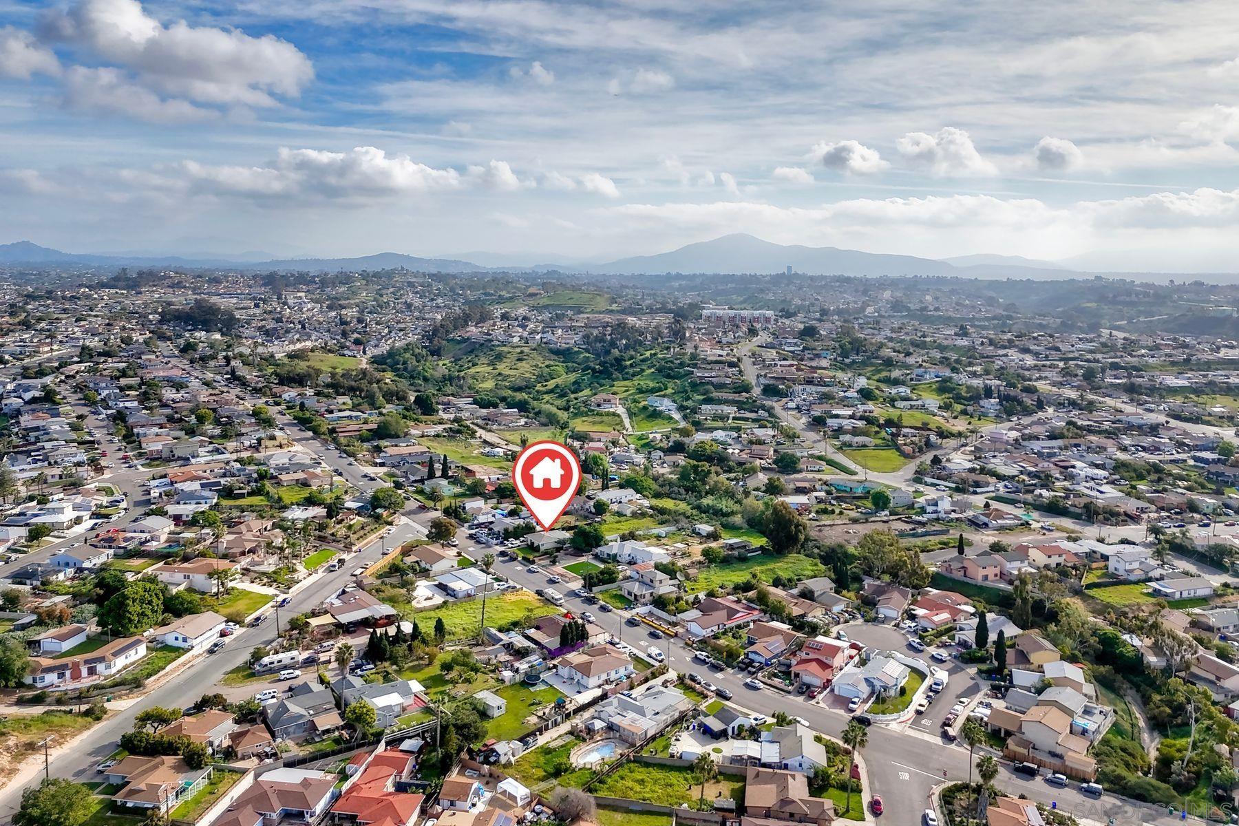 Detail Gallery Image 5 of 9 For 5351  Bonita Dr, San Diego,  CA 92114 - 2 Beds | 1 Baths