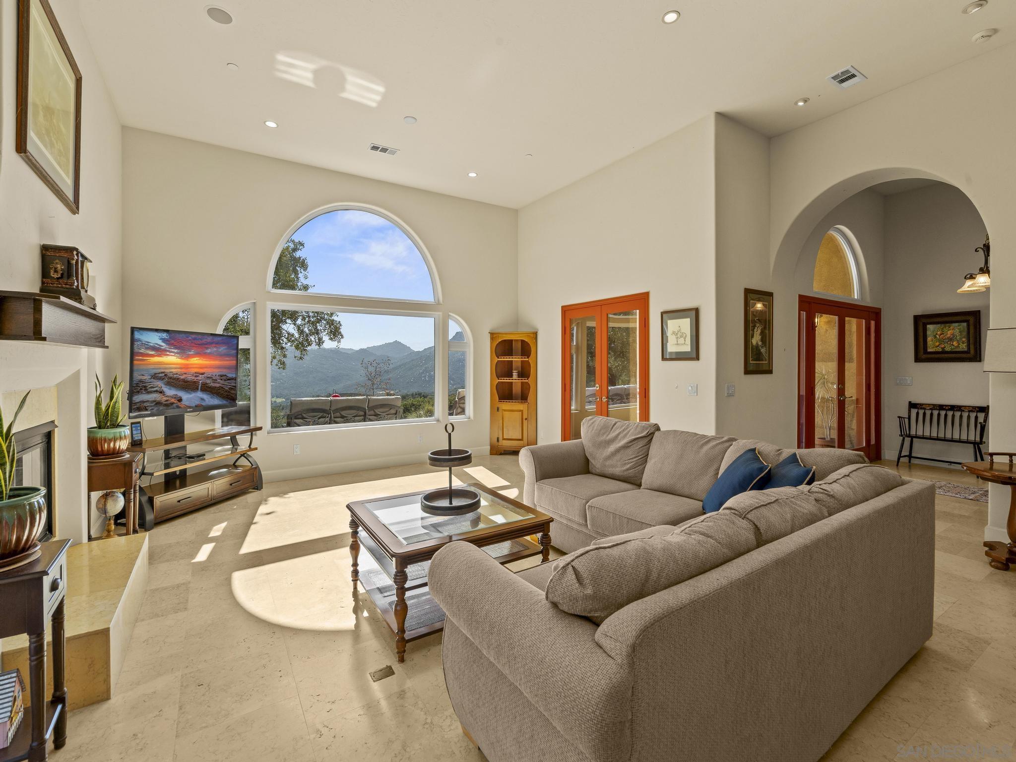 Detail Gallery Image 12 of 75 For 17922  Sierra Cielo Ln, Jamul,  CA 91935 - 4 Beds | 2/1 Baths