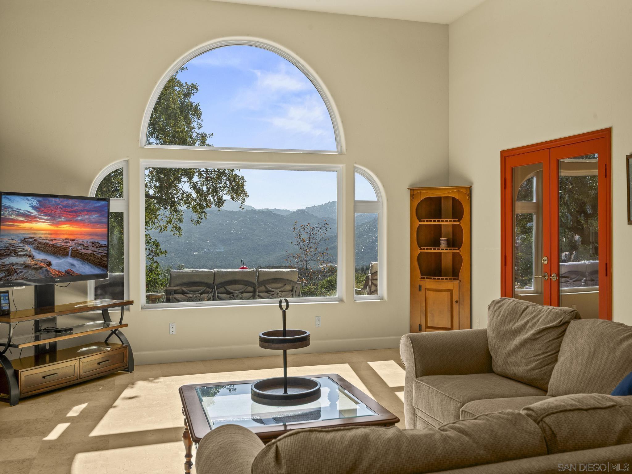 Detail Gallery Image 15 of 75 For 17922  Sierra Cielo Ln, Jamul,  CA 91935 - 4 Beds | 2/1 Baths