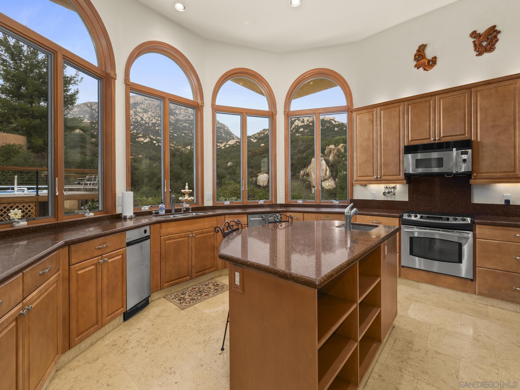 Detail Gallery Image 3 of 75 For 17922  Sierra Cielo Ln, Jamul,  CA 91935 - 4 Beds | 2/1 Baths