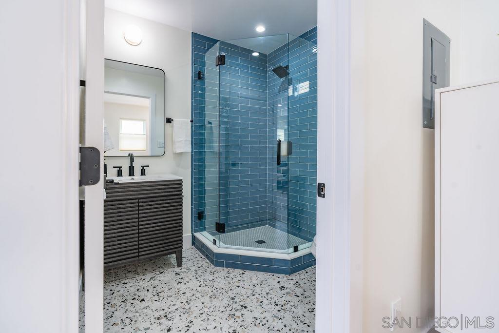 Detail Gallery Image 14 of 16 For 725  Pennsylvania Ave  731, San Diego,  CA 92103 - 1 Beds | 1 Baths
