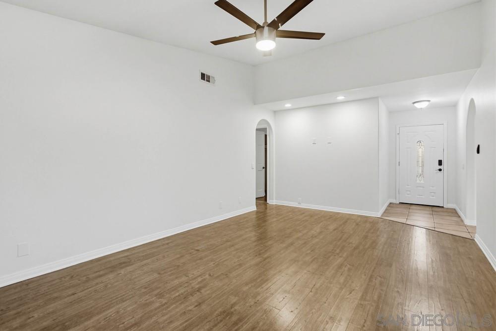 Detail Gallery Image 13 of 57 For 6453  Amberly Street, San Diego,  CA 92120 - 3 Beds | 2 Baths