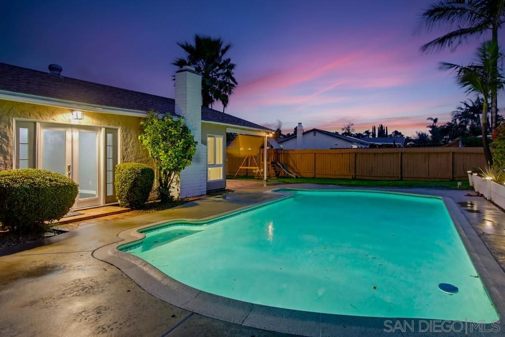 Detail Gallery Image 9 of 57 For 6453  Amberly Street, San Diego,  CA 92120 - 3 Beds | 2 Baths