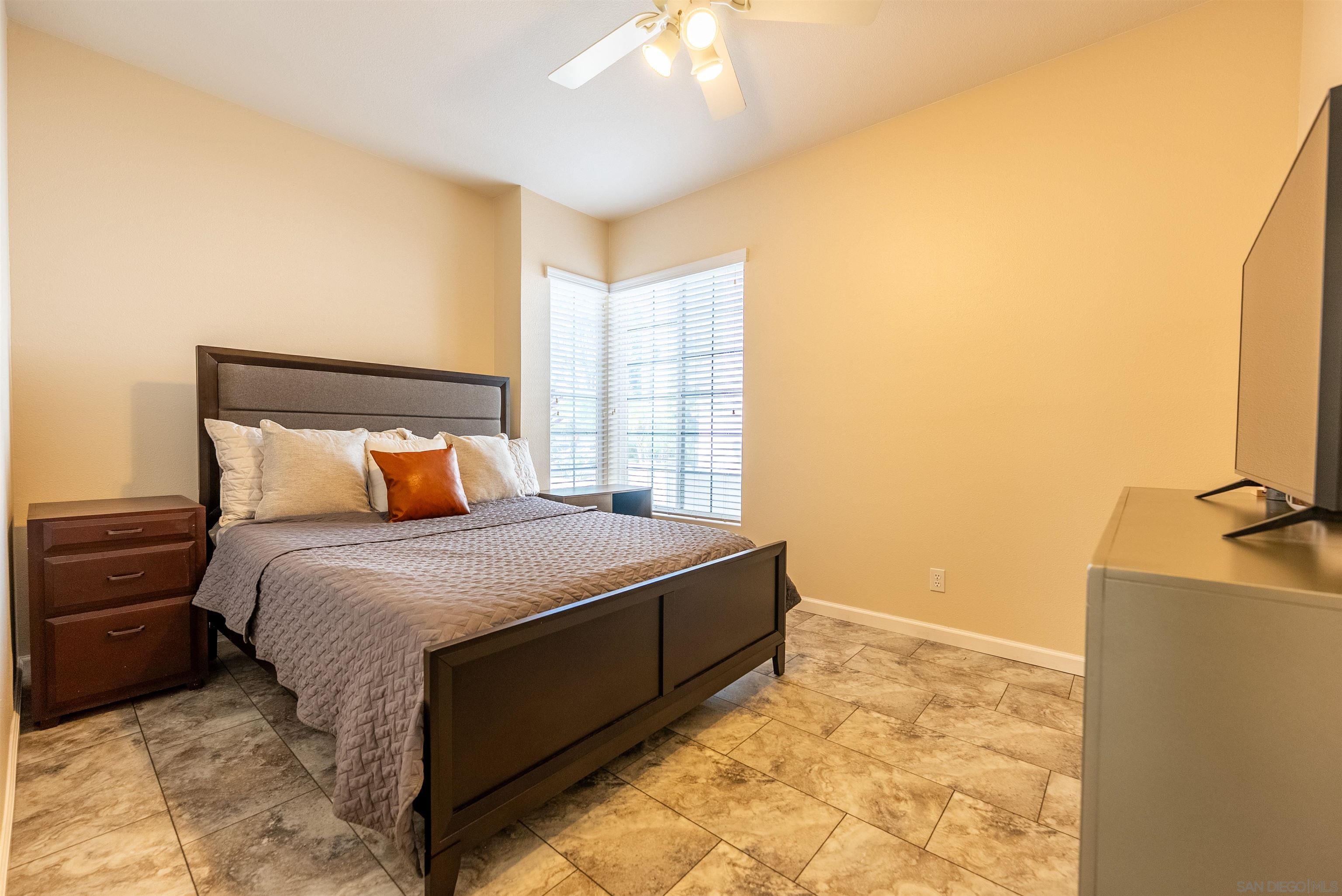 Detail Gallery Image 34 of 49 For 45540  via Jaca, Temecula,  CA 92592 - 4 Beds | 3 Baths