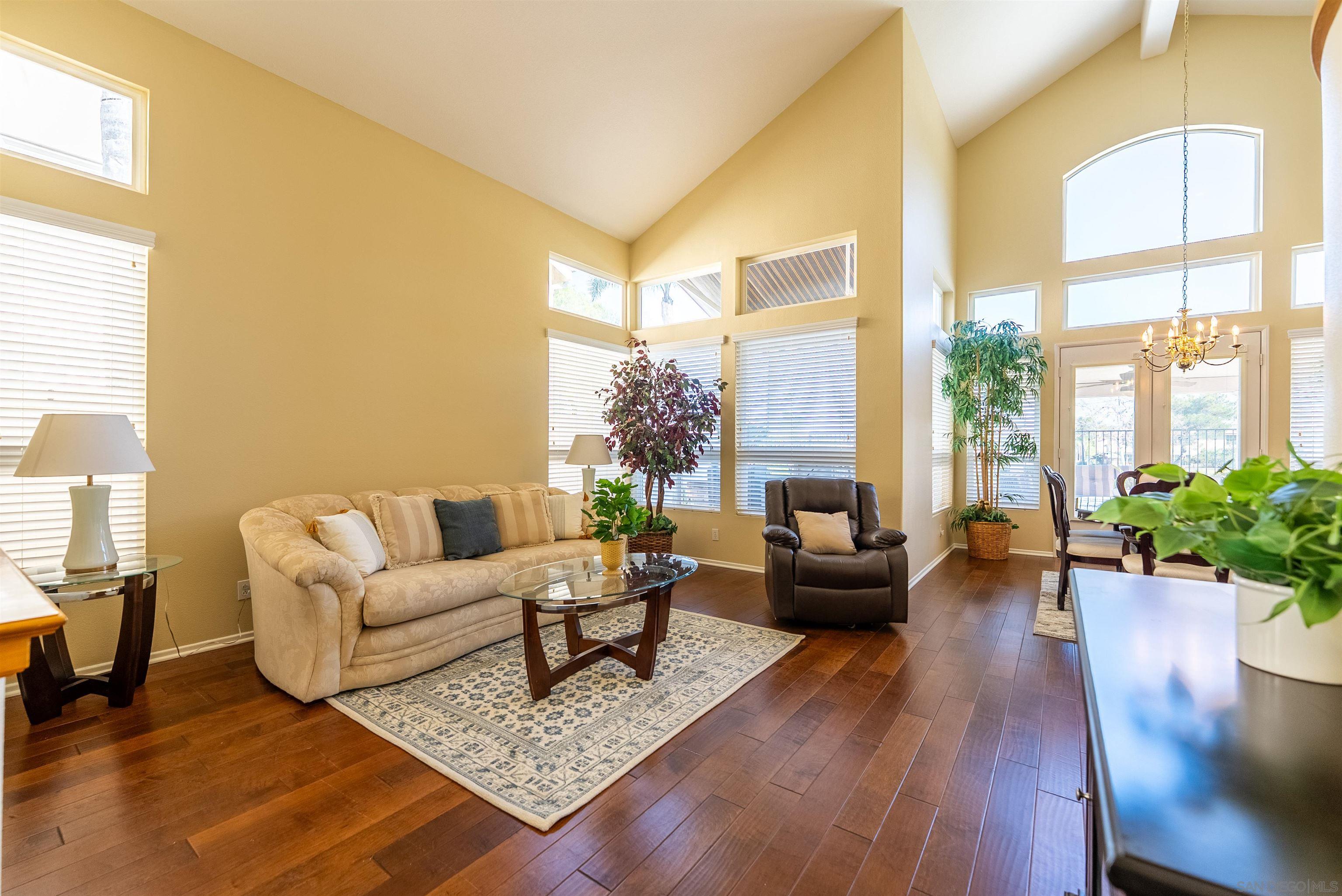 Detail Gallery Image 7 of 49 For 45540  via Jaca, Temecula,  CA 92592 - 4 Beds | 3 Baths