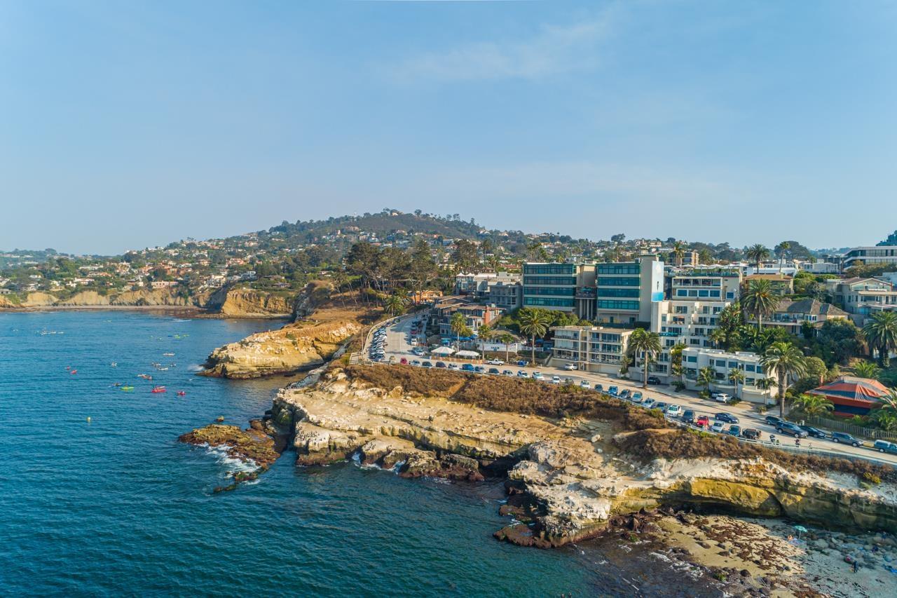 Detail Gallery Image 2 of 31 For 1219  Coast Blvd  5, La Jolla,  CA 92037 - 2 Beds | 2 Baths
