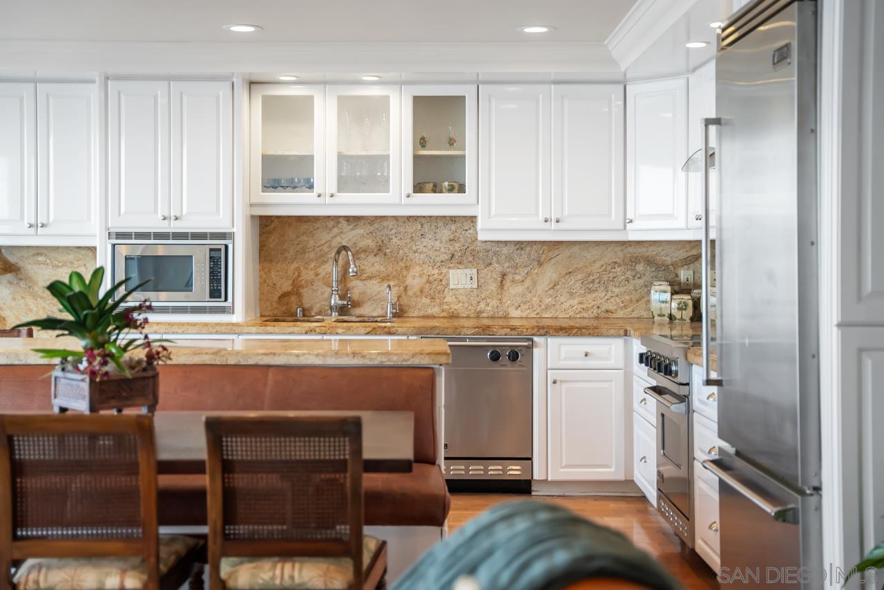 Detail Gallery Image 11 of 31 For 1219  Coast Blvd  5, La Jolla,  CA 92037 - 2 Beds | 2 Baths