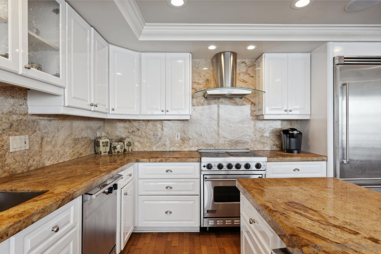 Detail Gallery Image 9 of 31 For 1219  Coast Blvd  5, La Jolla,  CA 92037 - 2 Beds | 2 Baths