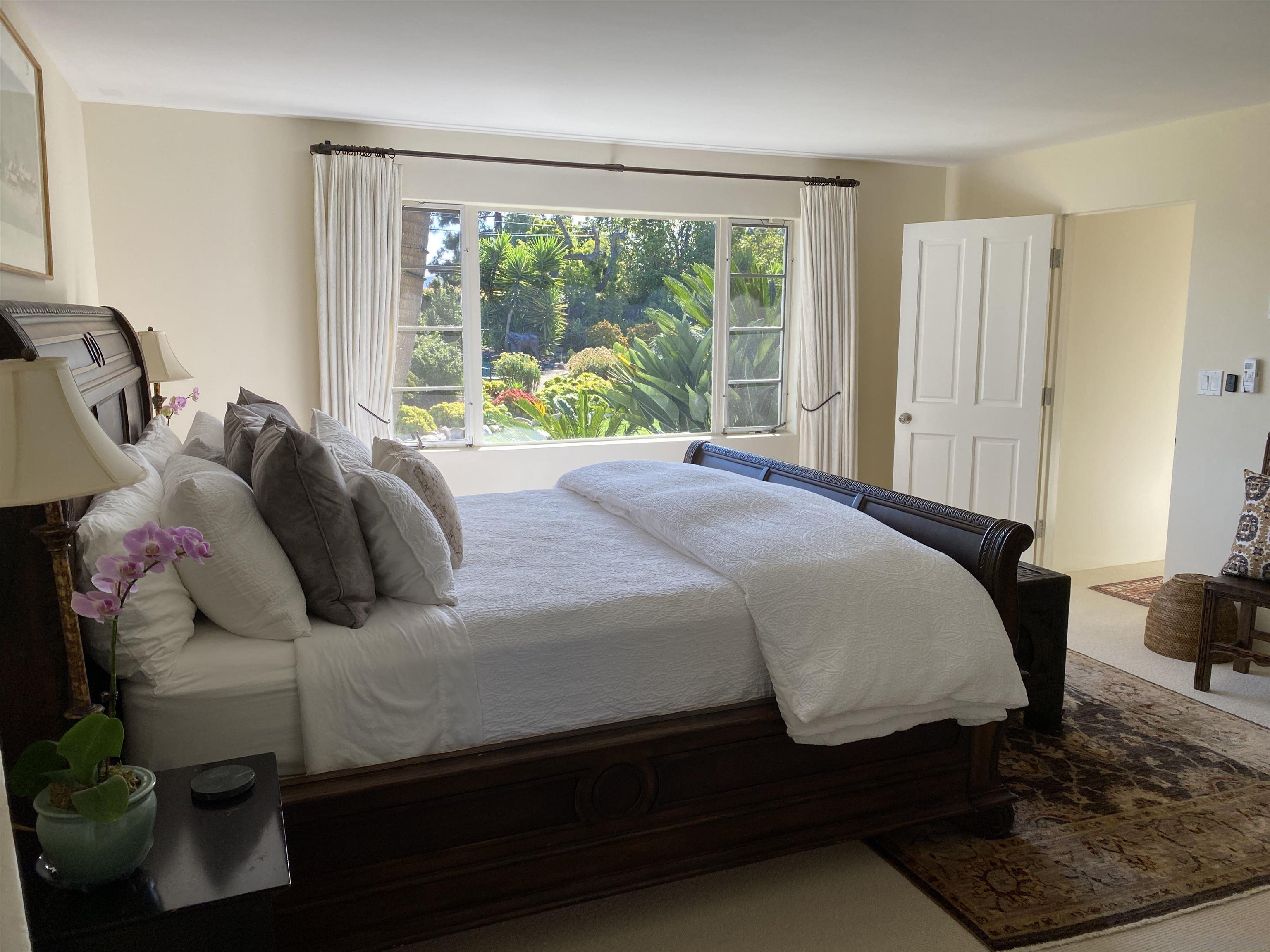 Detail Gallery Image 12 of 20 For 17090  El Mirador, Rancho Santa Fe,  CA 92067 - 2 Beds | 2 Baths