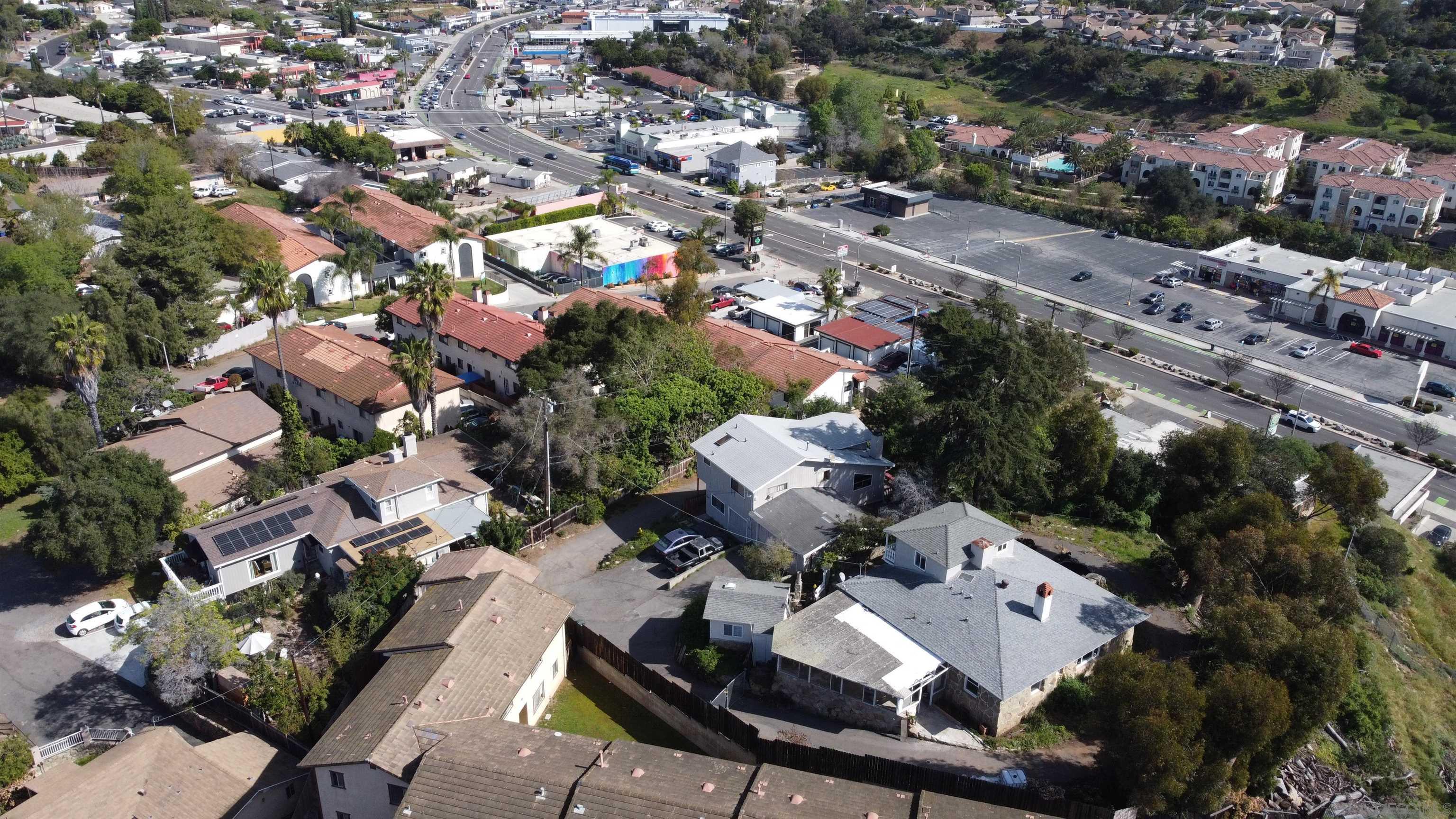 Detail Gallery Image 18 of 29 For 702-704 E Vista Way, Vista,  CA 92084 - – Beds | – Baths