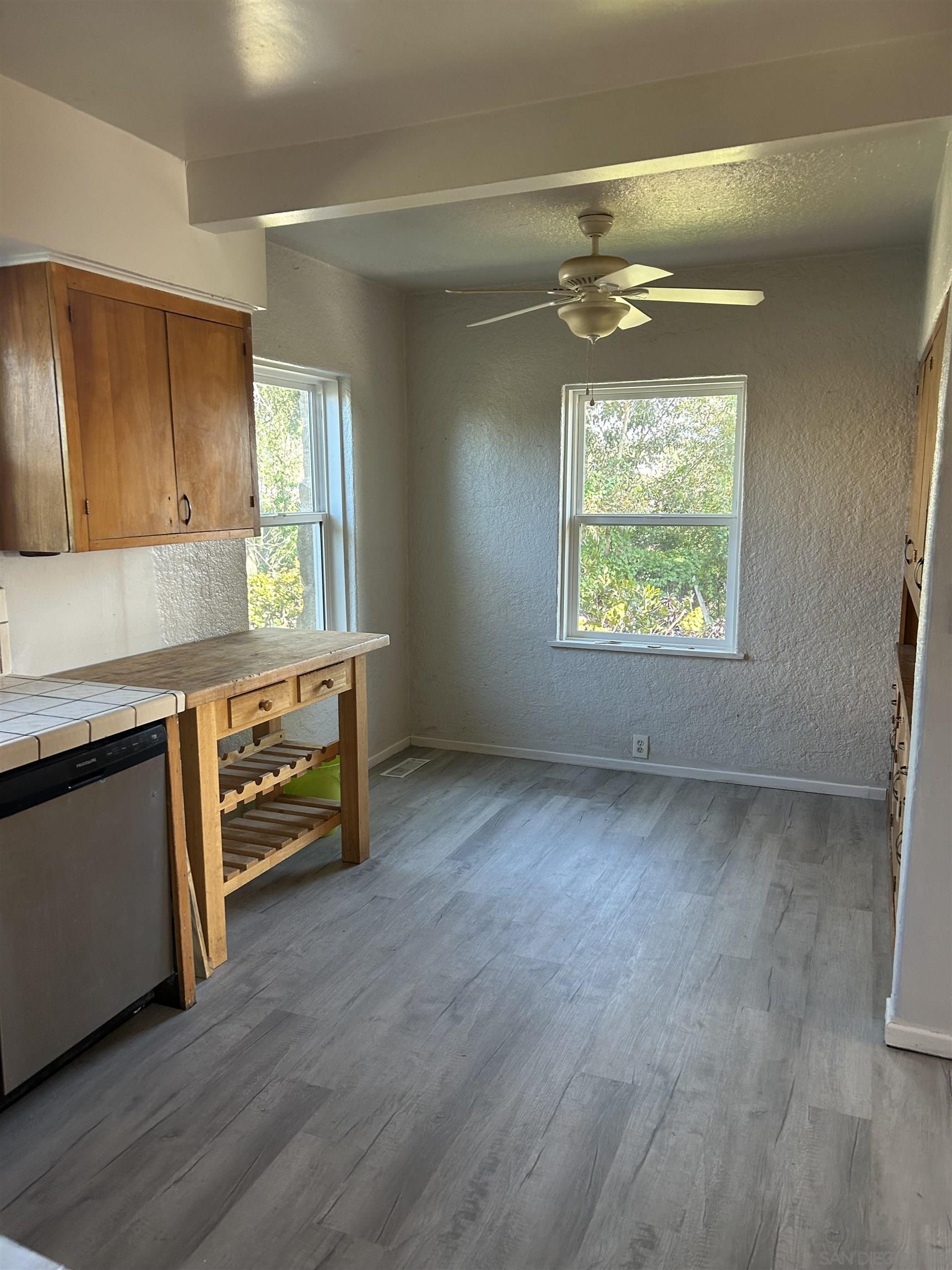 Detail Gallery Image 20 of 29 For 702-704 E Vista Way, Vista,  CA 92084 - – Beds | – Baths