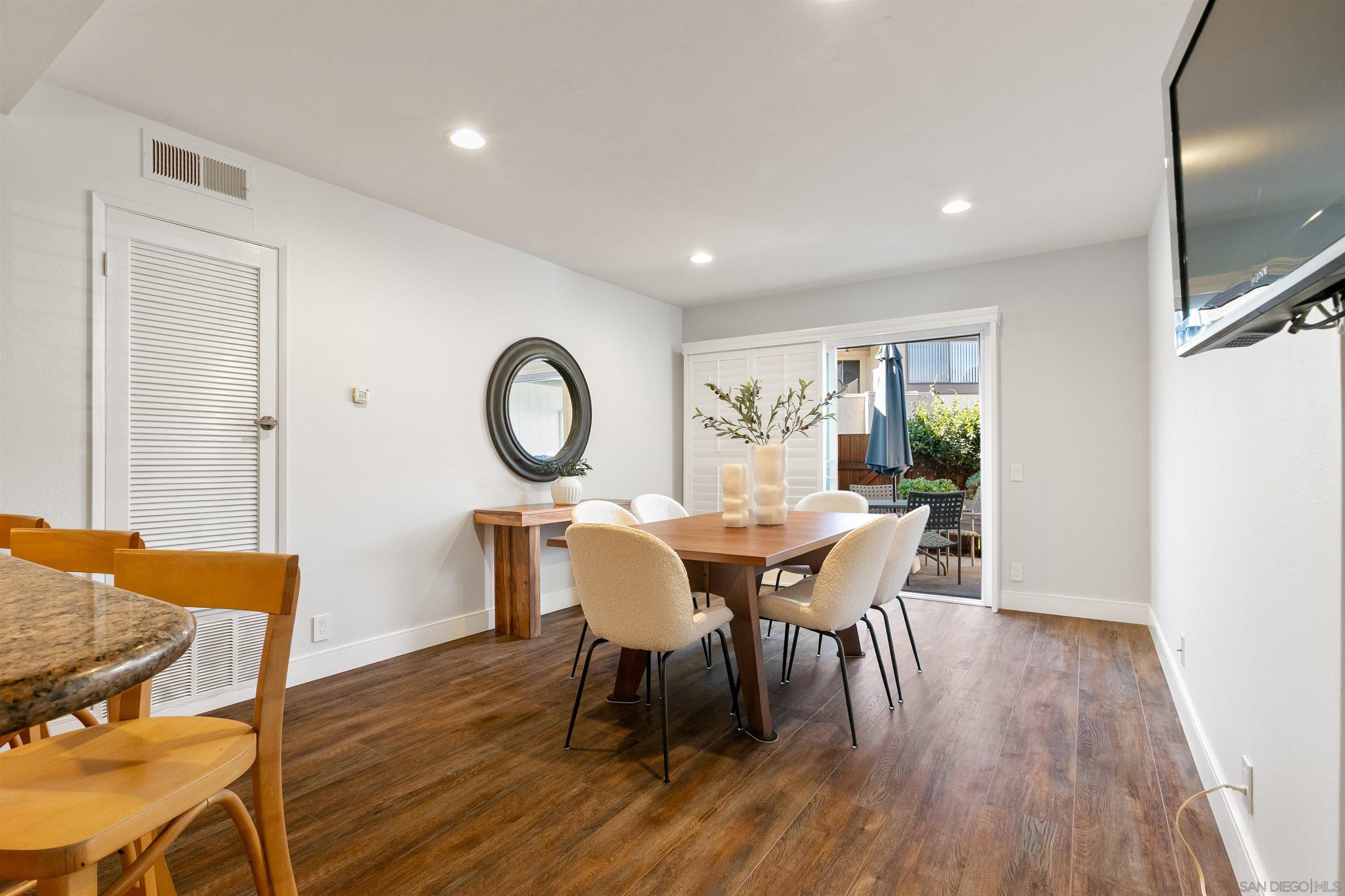 Detail Gallery Image 9 of 41 For 9810  Guisante Terrace, San Diego,  CA 92124 - 4 Beds | 2/1 Baths