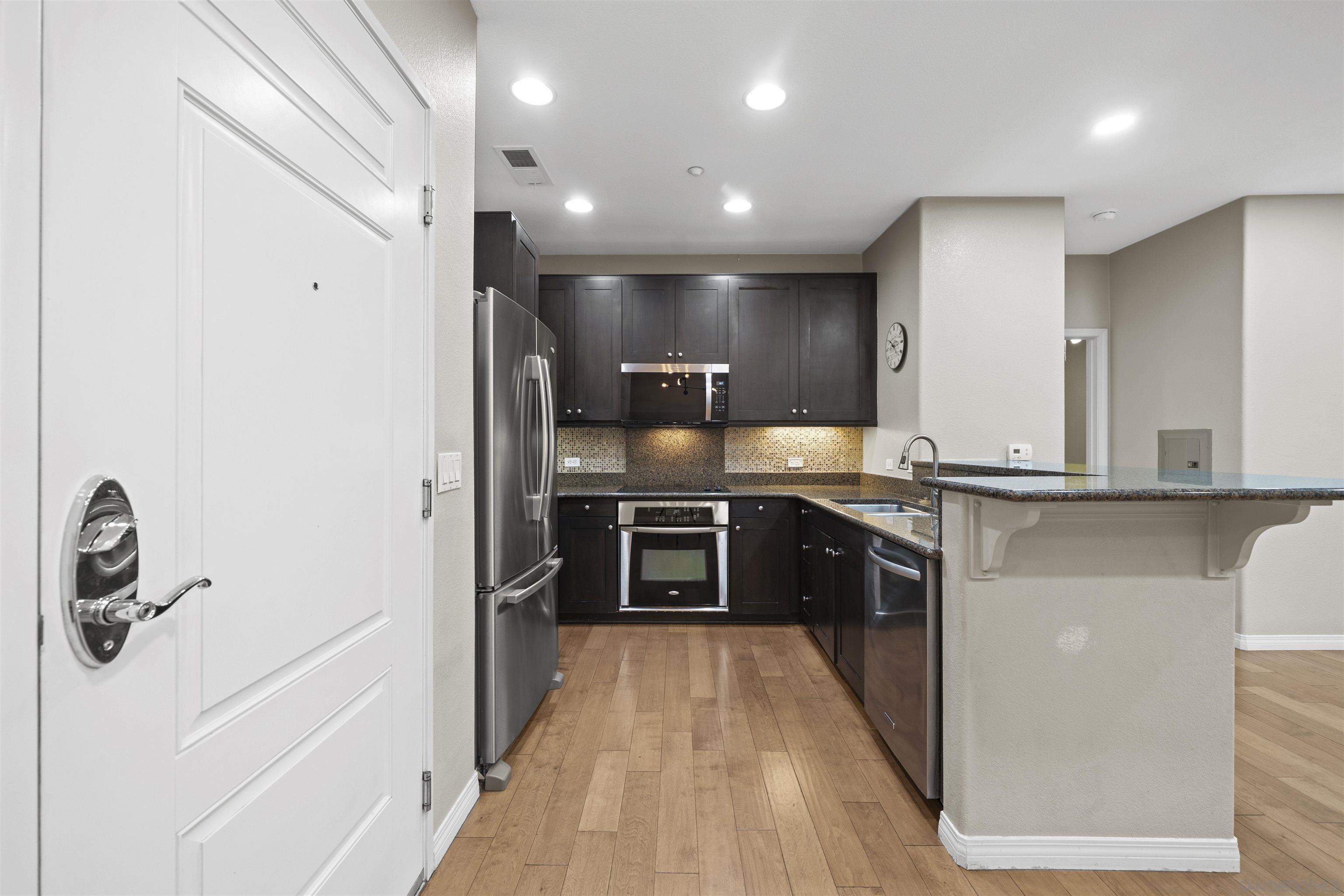 Detail Gallery Image 5 of 36 For 3957  30th St  #320,  San Diego,  CA 92104 - 2 Beds | 2 Baths