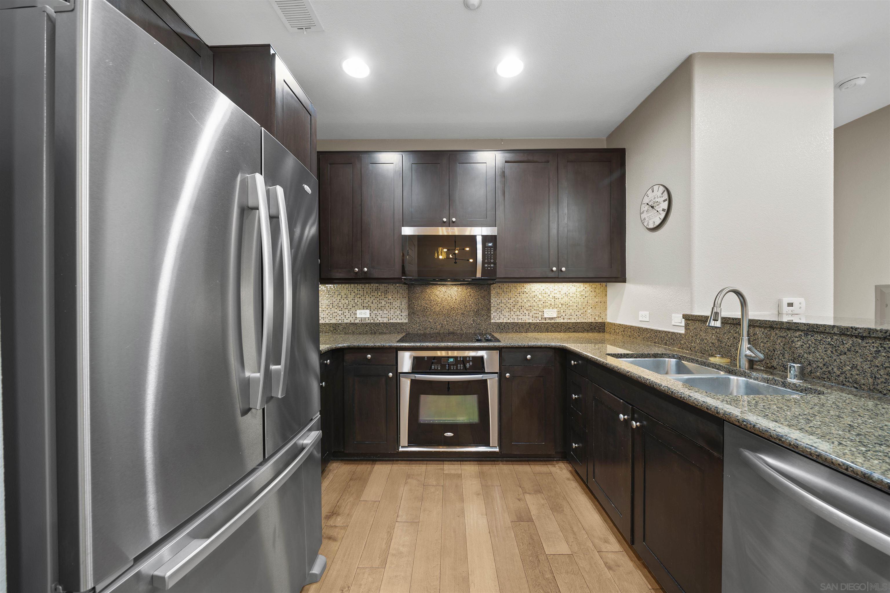 Detail Gallery Image 6 of 36 For 3957  30th St  #320,  San Diego,  CA 92104 - 2 Beds | 2 Baths