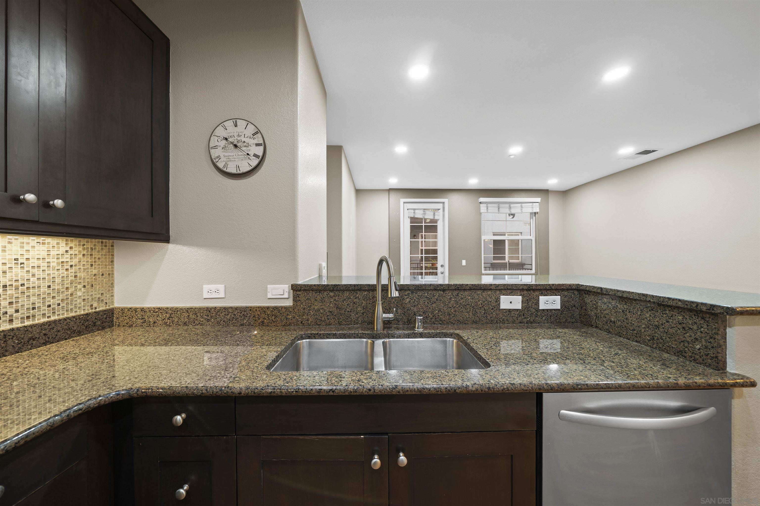 Detail Gallery Image 7 of 36 For 3957  30th St  #320,  San Diego,  CA 92104 - 2 Beds | 2 Baths