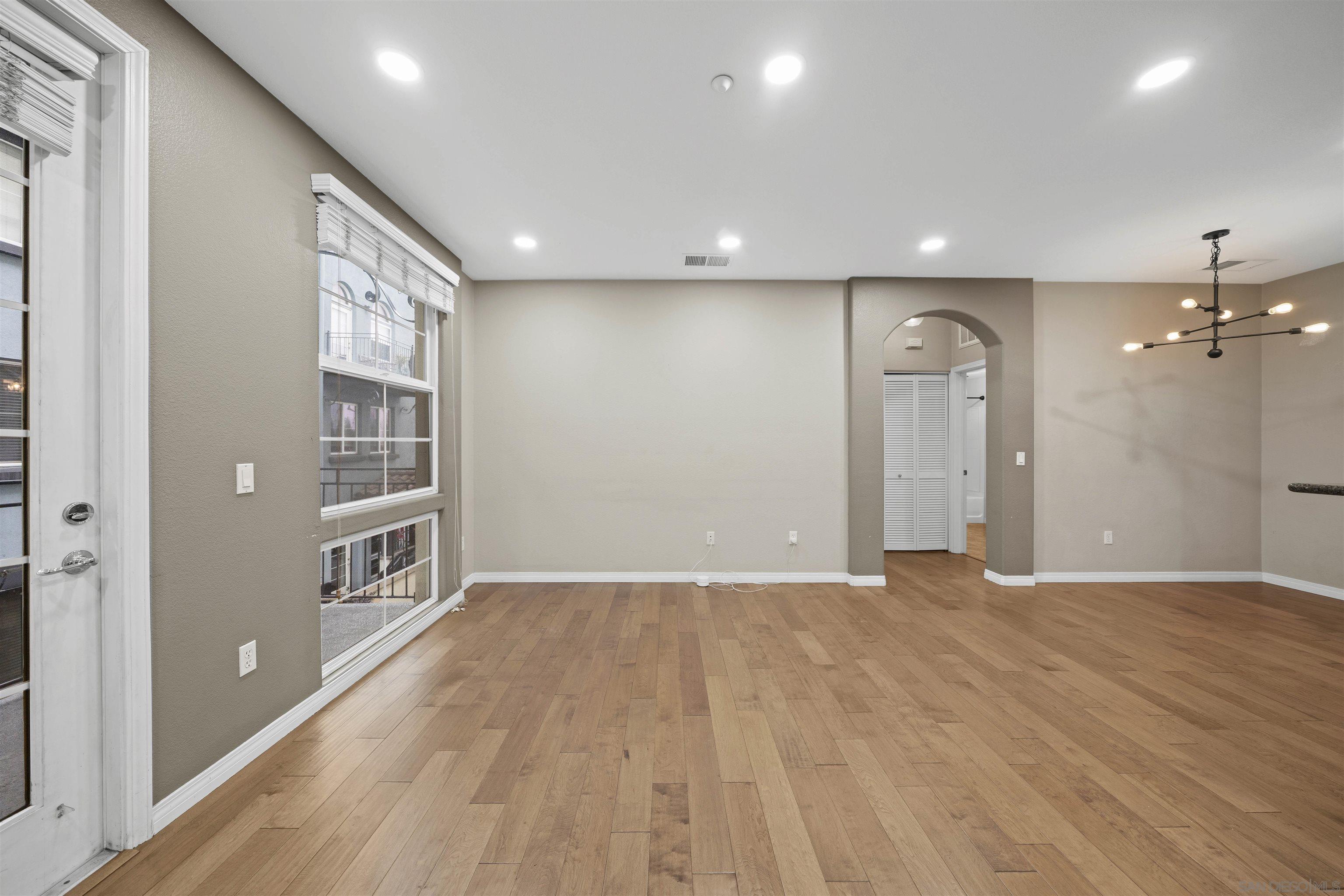 Detail Gallery Image 9 of 36 For 3957  30th St  #320,  San Diego,  CA 92104 - 2 Beds | 2 Baths