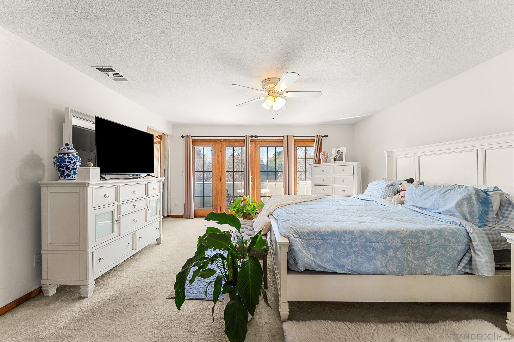 Detail Gallery Image 36 of 73 For 19775  Symeron Rd, Apple Valley,  CA 92307 - 4 Beds | 3/1 Baths