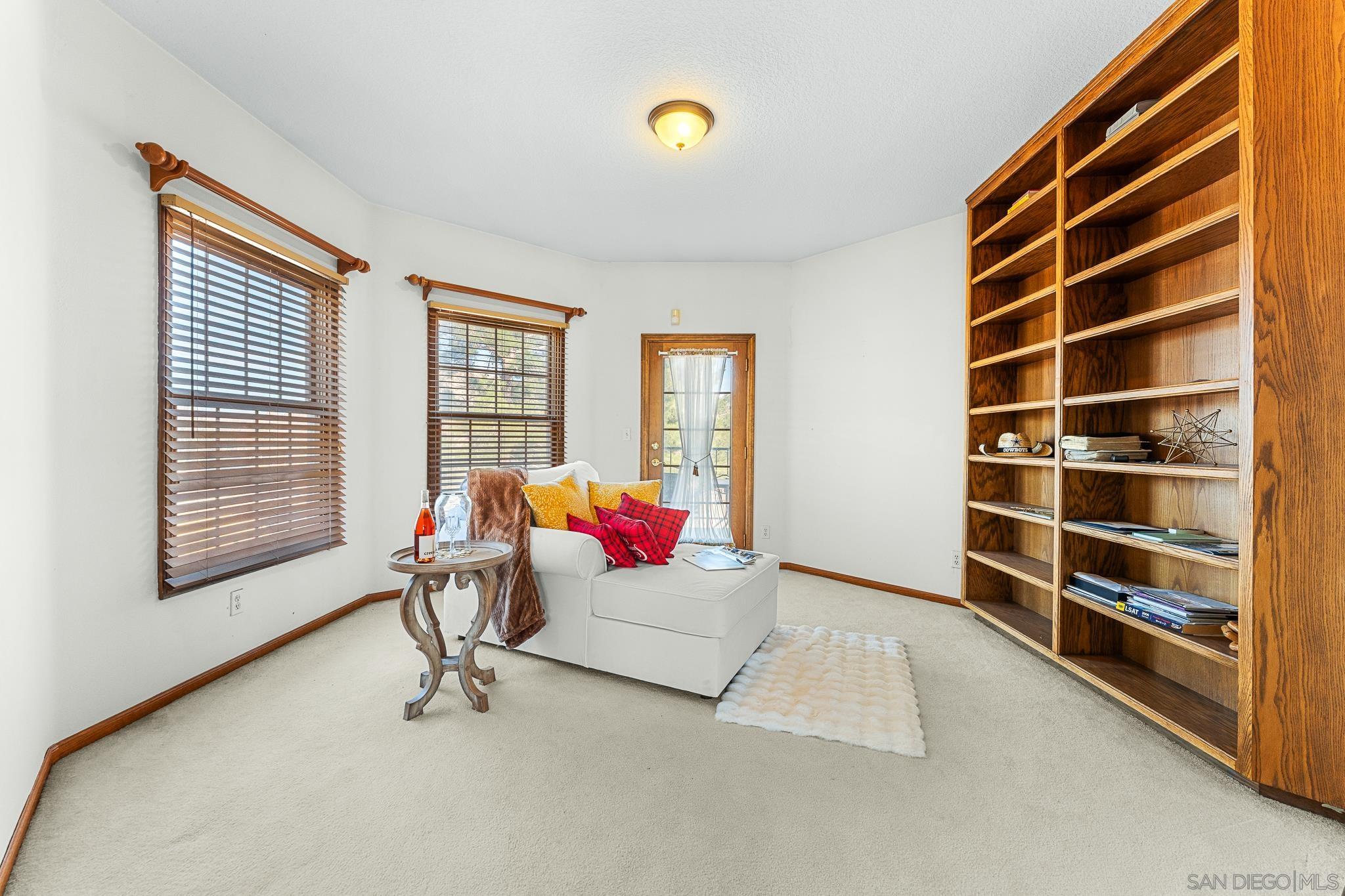 Detail Gallery Image 37 of 73 For 19775  Symeron Rd, Apple Valley,  CA 92307 - 4 Beds | 3/1 Baths