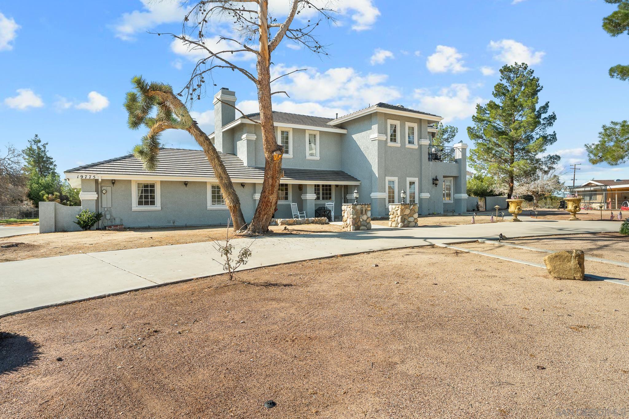 Detail Gallery Image 56 of 73 For 19775  Symeron Rd, Apple Valley,  CA 92307 - 4 Beds | 3/1 Baths