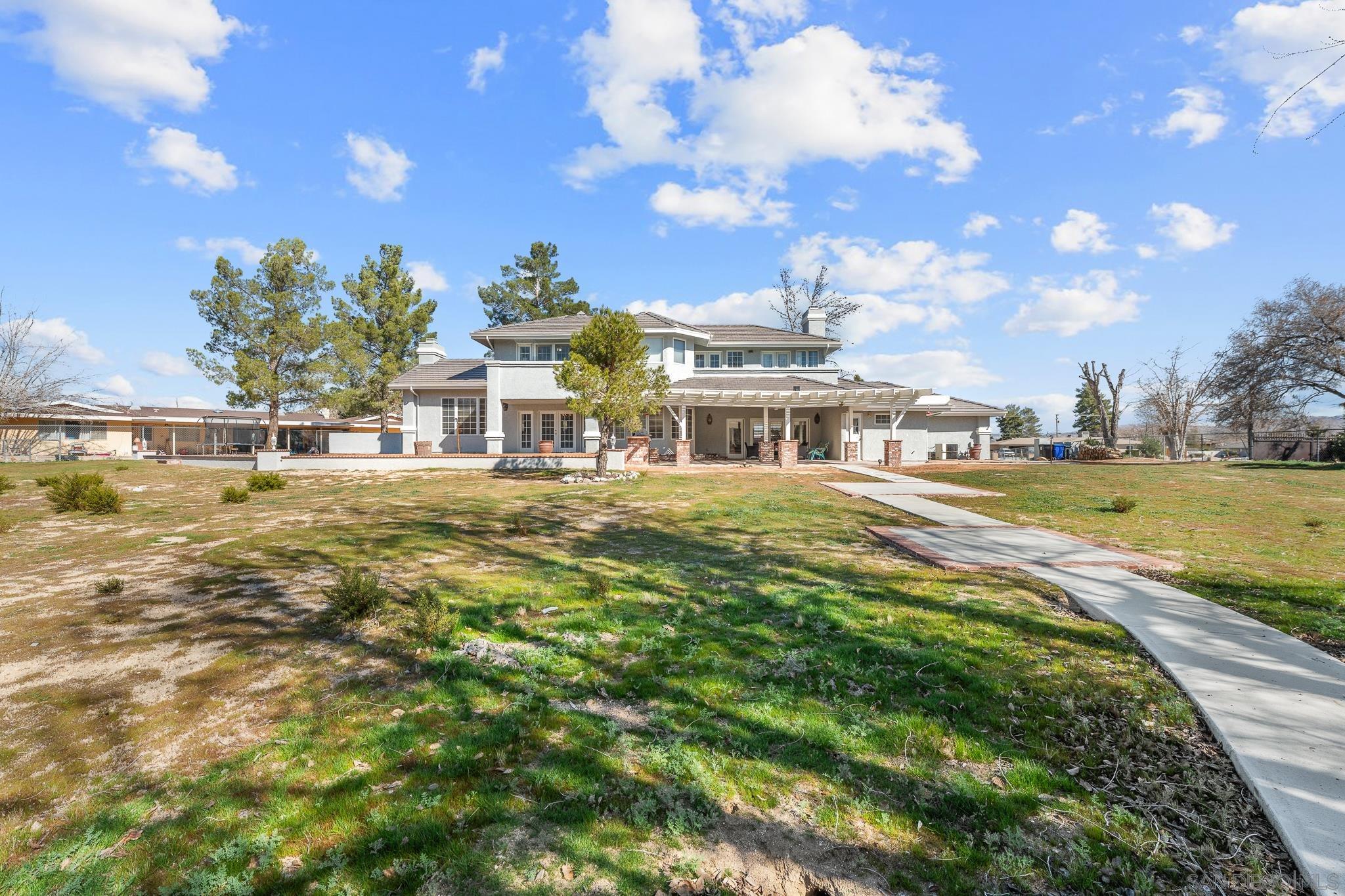 Detail Gallery Image 63 of 73 For 19775  Symeron Rd, Apple Valley,  CA 92307 - 4 Beds | 3/1 Baths