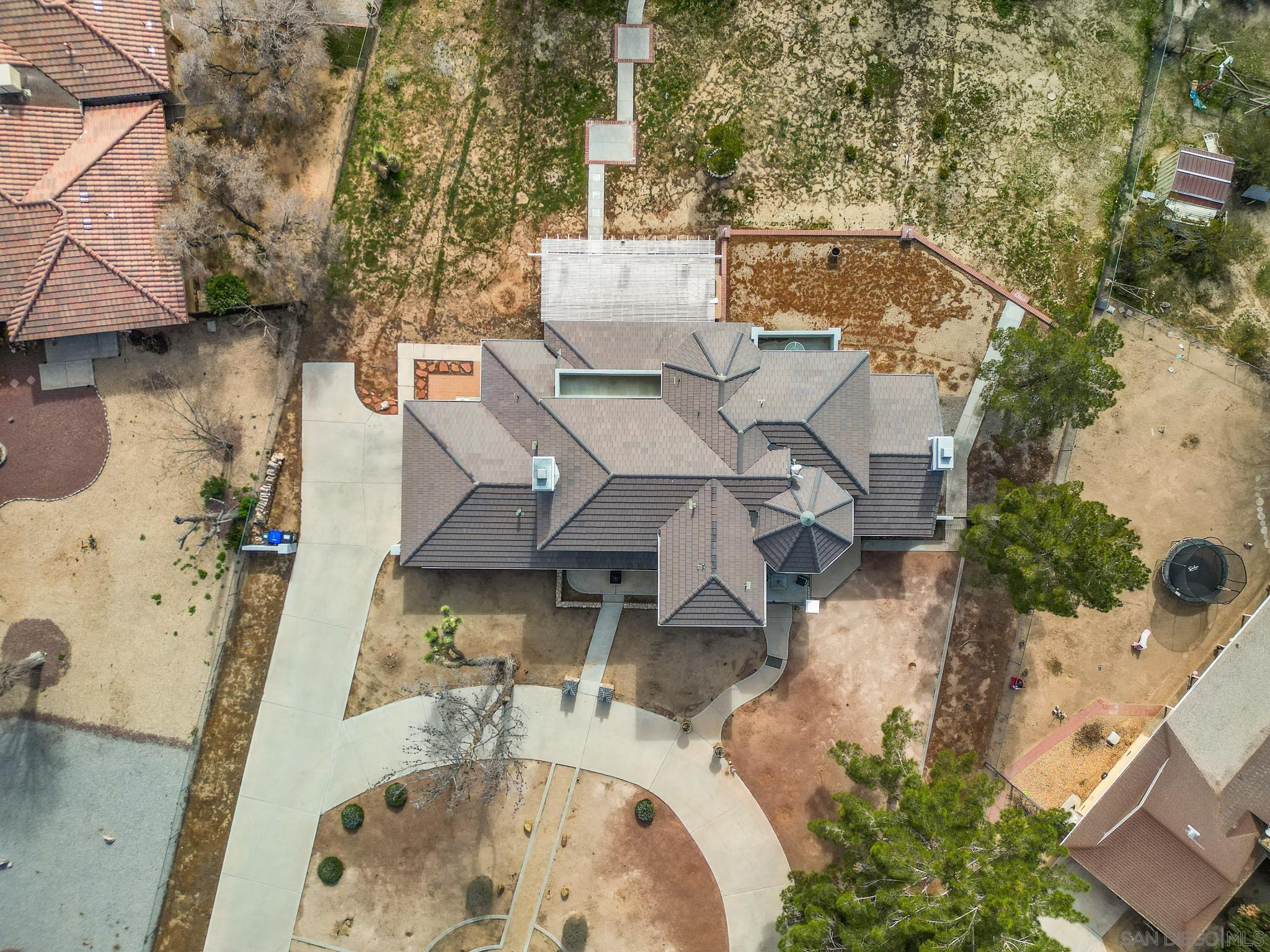 Detail Gallery Image 70 of 73 For 19775  Symeron Rd, Apple Valley,  CA 92307 - 4 Beds | 3/1 Baths