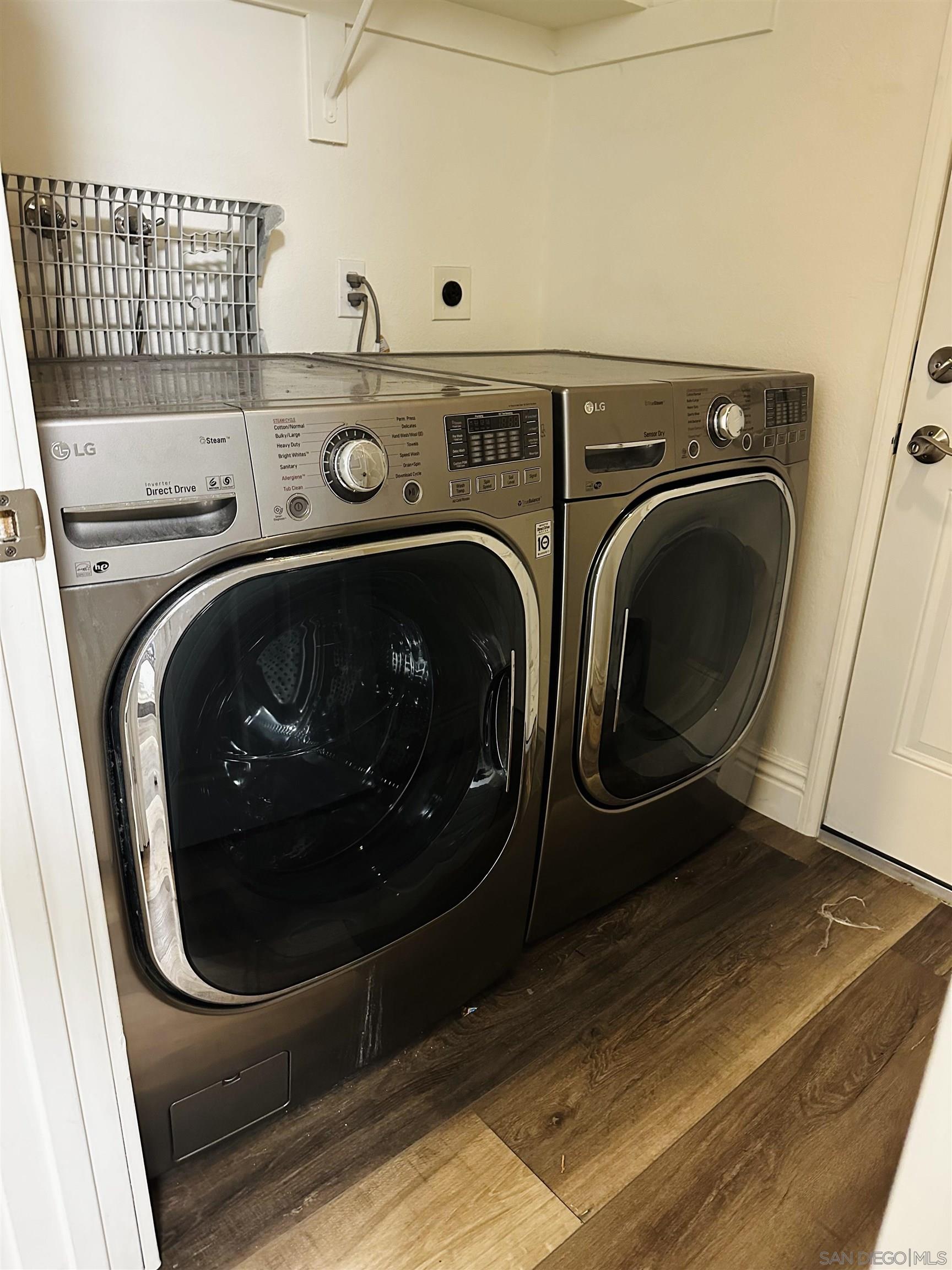 Detail Gallery Image 18 of 28 For 1009  Paseo Entrada, Chula Vista,  CA 91910 - 4 Beds | 2/1 Baths