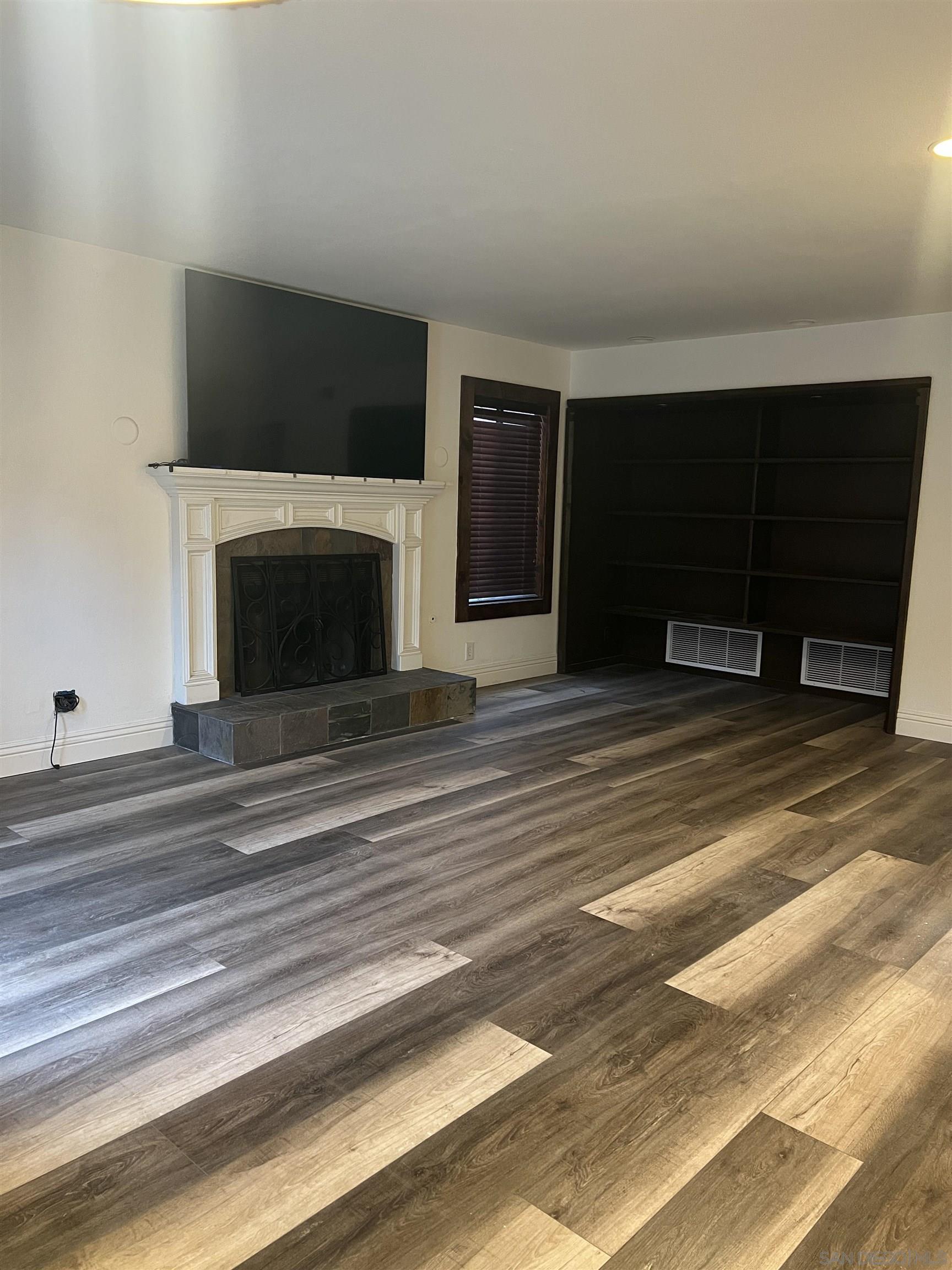 Detail Gallery Image 21 of 28 For 1009  Paseo Entrada, Chula Vista,  CA 91910 - 4 Beds | 2/1 Baths