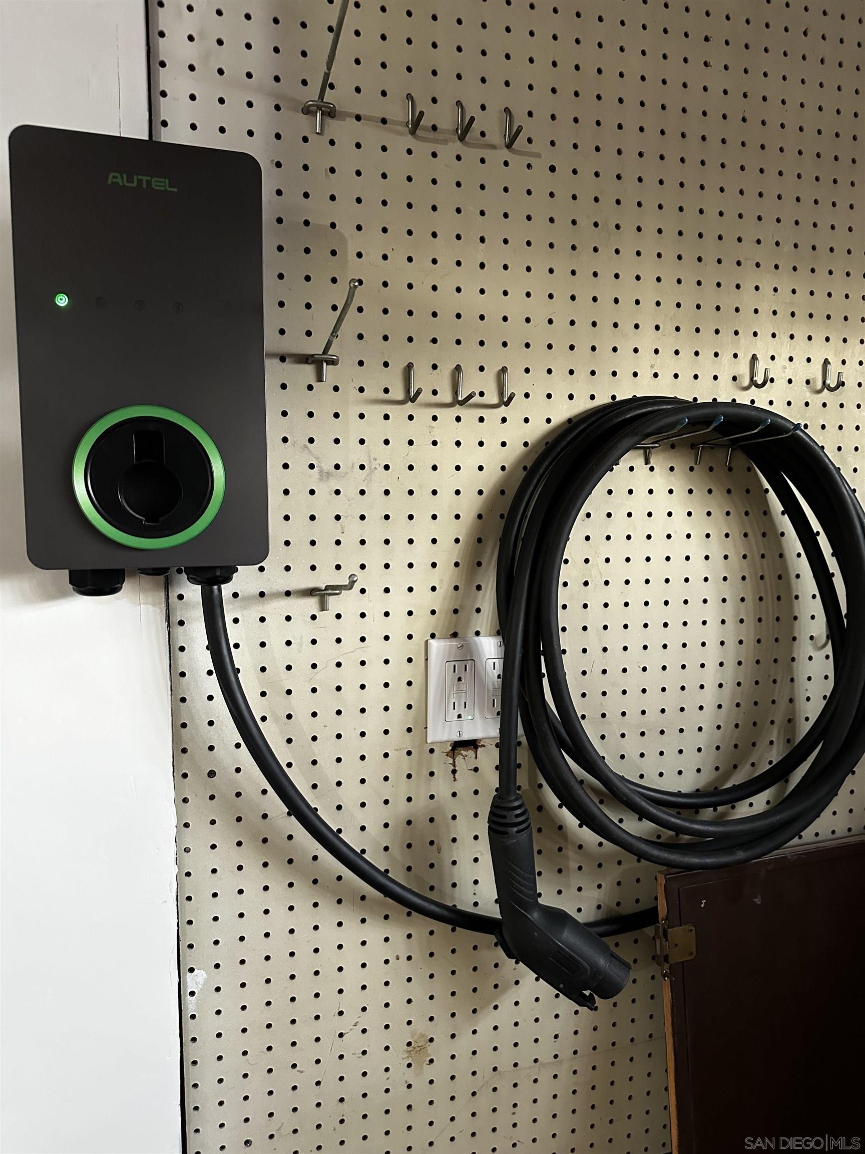 Detail Gallery Image 23 of 28 For 1009  Paseo Entrada, Chula Vista,  CA 91910 - 4 Beds | 2/1 Baths