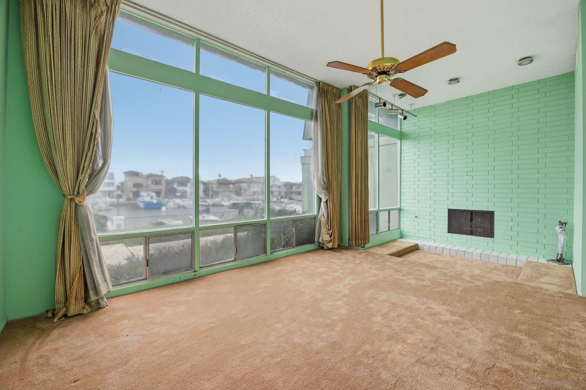 Detail Gallery Image 12 of 53 For 86  Half Moon Bend, Coronado,  CA 92118 - 3 Beds | 2 Baths