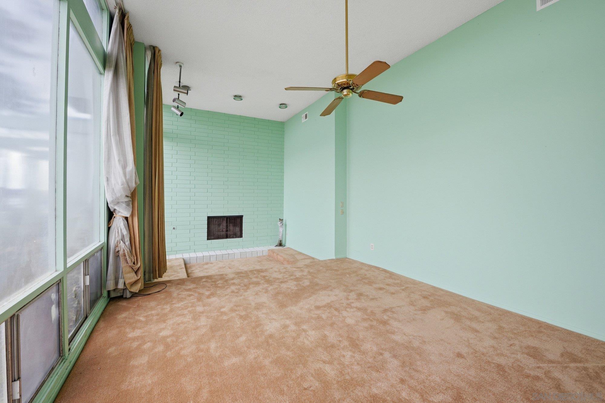 Detail Gallery Image 13 of 53 For 86  Half Moon Bend, Coronado,  CA 92118 - 3 Beds | 2 Baths