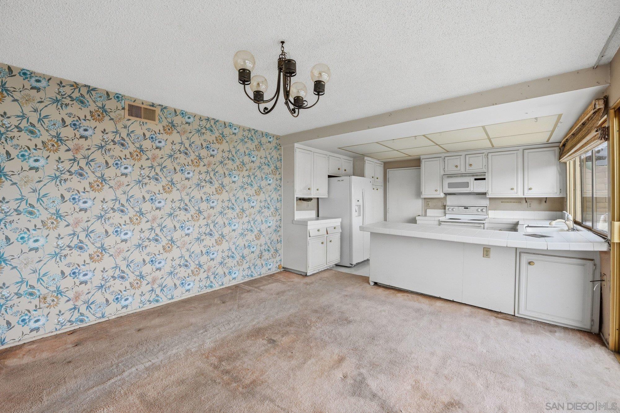 Detail Gallery Image 14 of 53 For 86  Half Moon Bend, Coronado,  CA 92118 - 3 Beds | 2 Baths