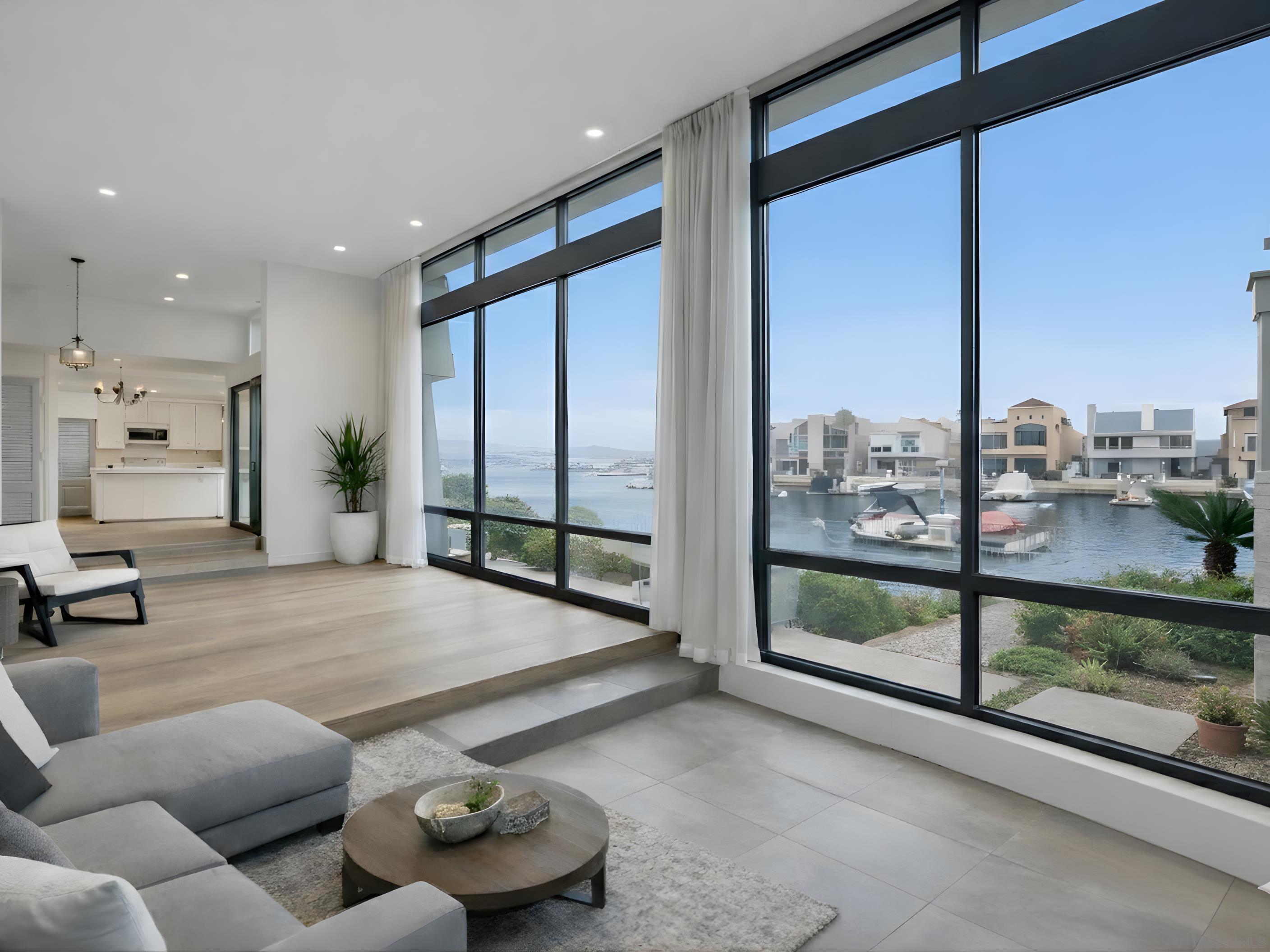 Detail Gallery Image 10 of 53 For 86  Half Moon Bend, Coronado,  CA 92118 - 3 Beds | 2 Baths