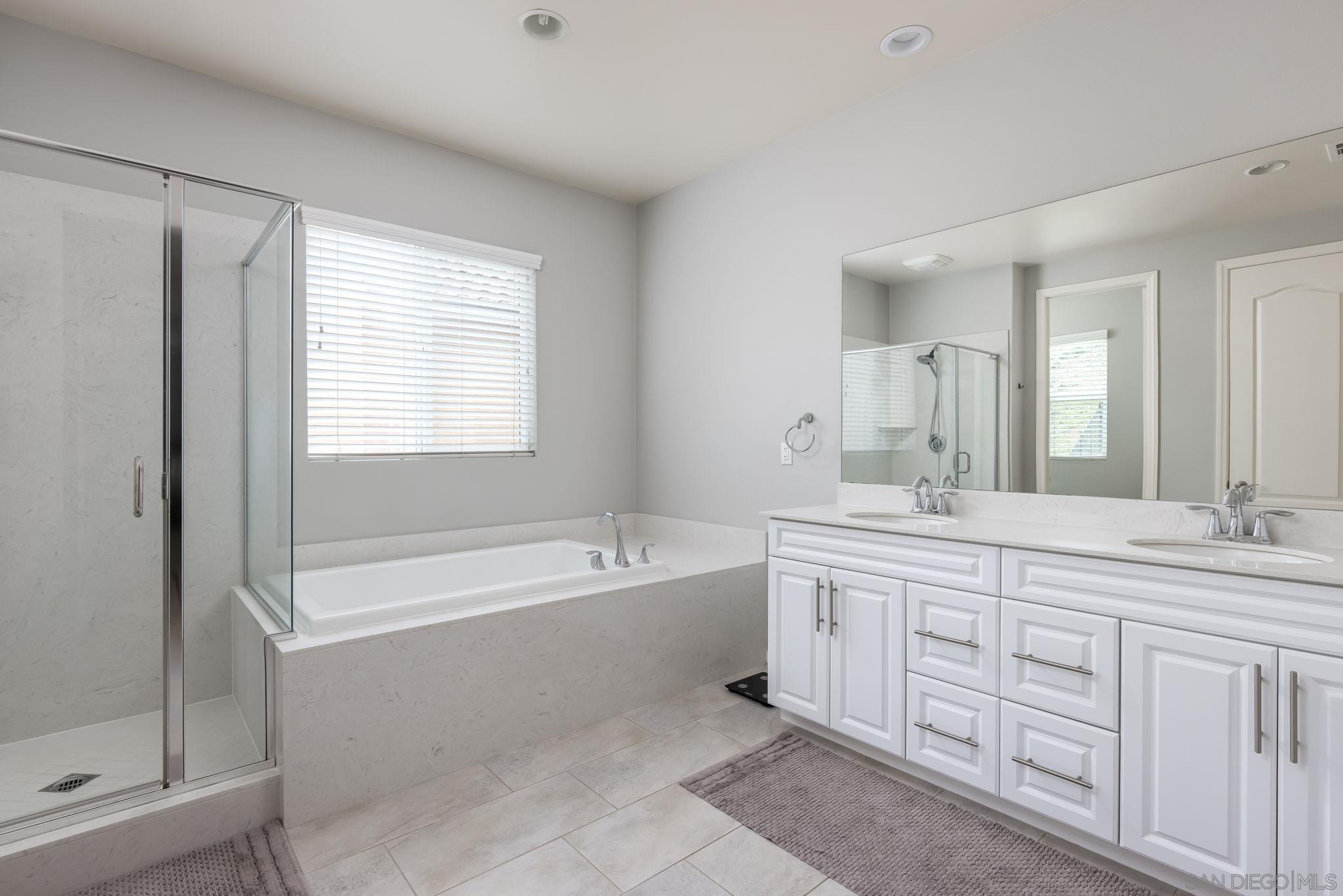 Detail Gallery Image 23 of 45 For 938  Hydra Court, San Marcos,  CA 92069 - 5 Beds | 3 Baths