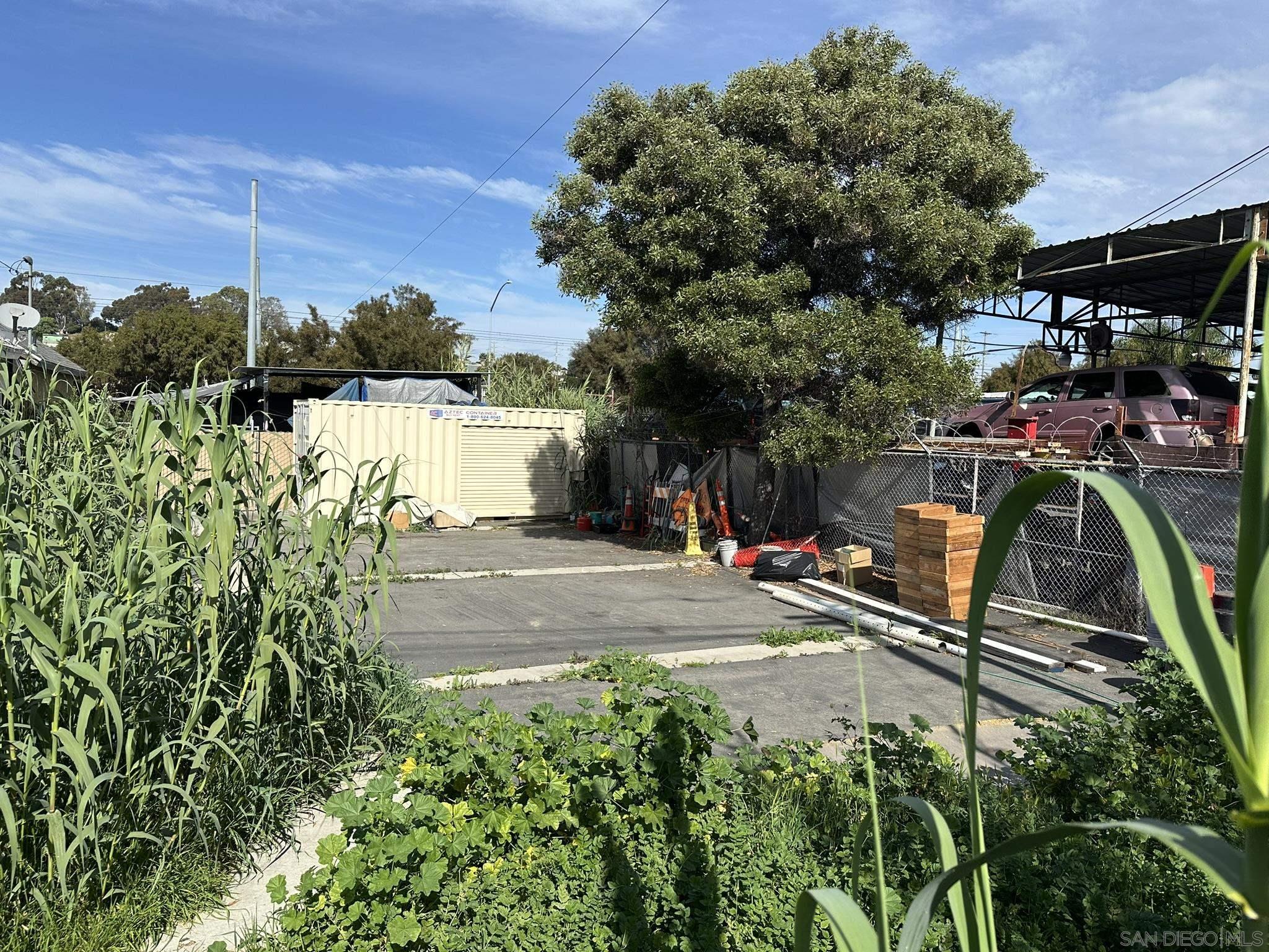 Detail Gallery Image 5 of 13 For 2010  Franklin Ave, San Diego,  CA 92113 - – Beds | – Baths