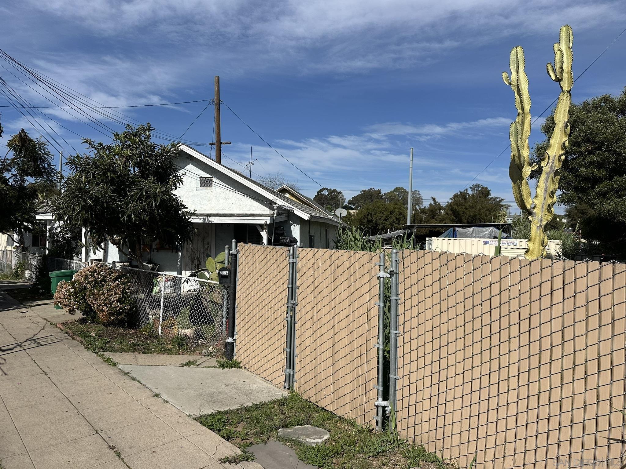 Detail Gallery Image 6 of 13 For 2010  Franklin Ave, San Diego,  CA 92113 - – Beds | – Baths