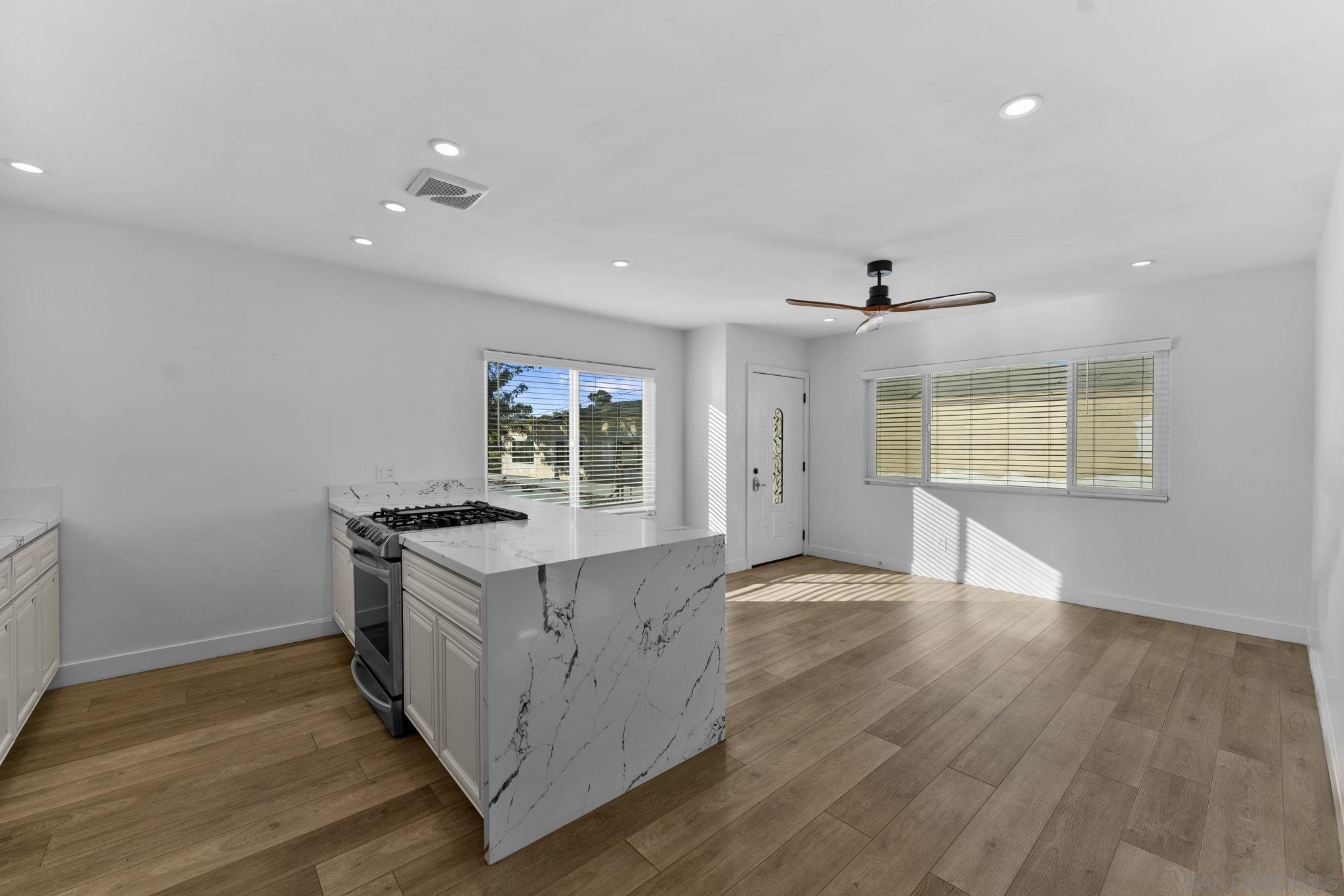 Detail Gallery Image 16 of 38 For 4671-73  Terrace Dr, San Diego,  CA 92116 - – Beds | – Baths