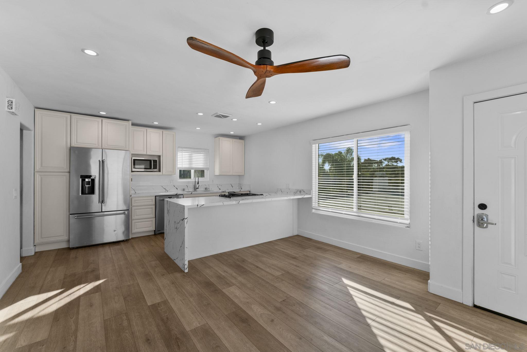 Detail Gallery Image 17 of 38 For 4671-73  Terrace Dr, San Diego,  CA 92116 - – Beds | – Baths