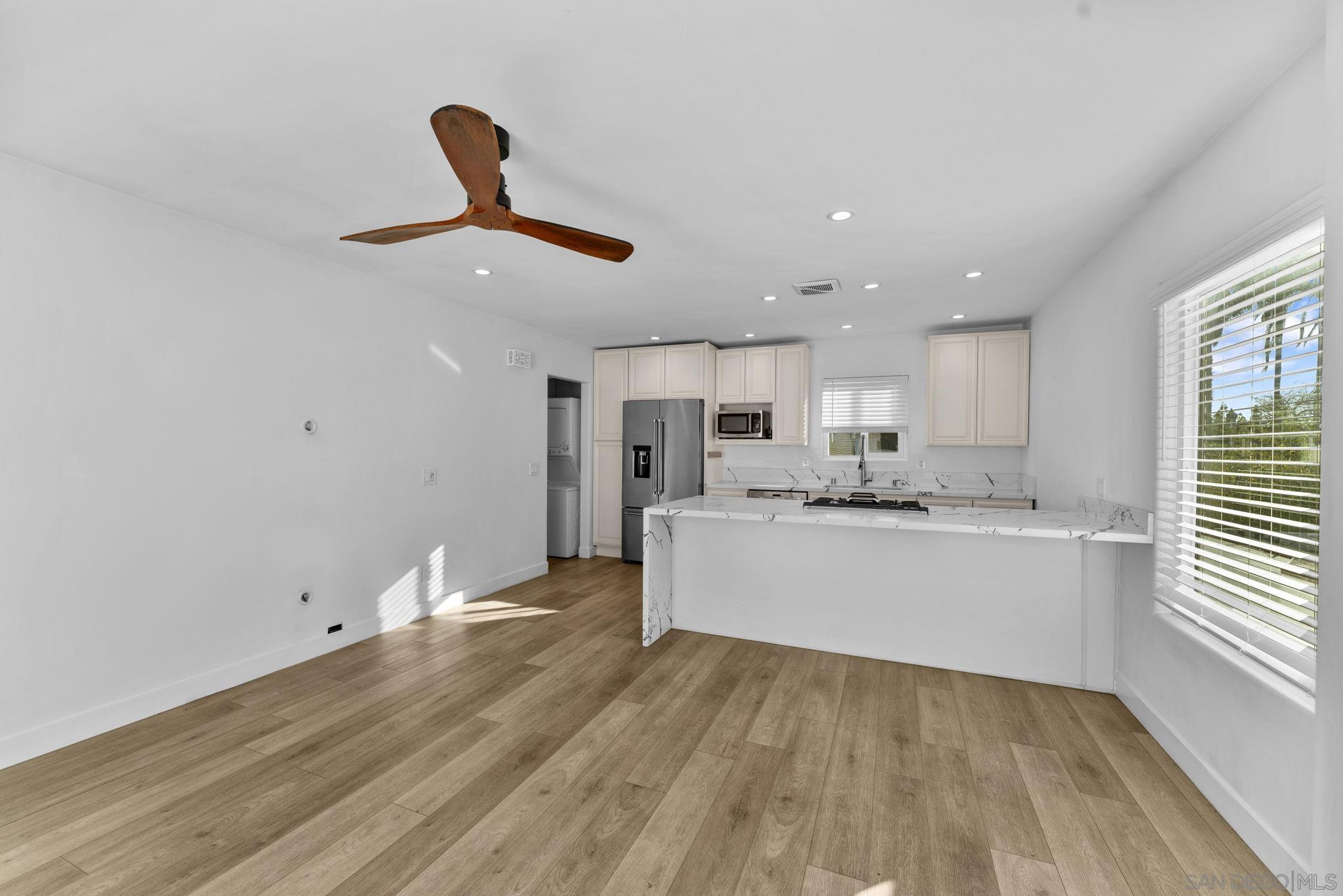 Detail Gallery Image 18 of 38 For 4671-73  Terrace Dr, San Diego,  CA 92116 - – Beds | – Baths