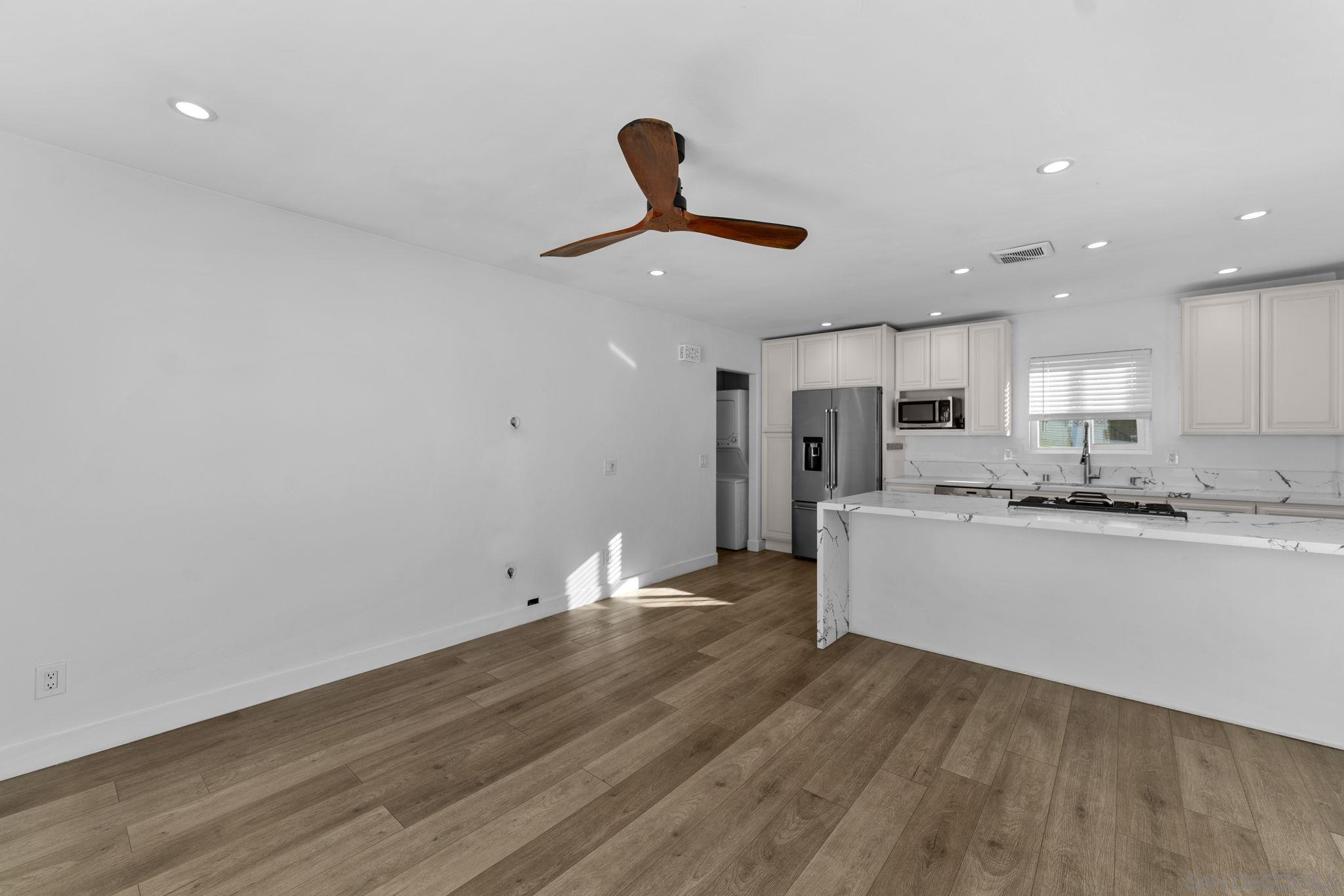 Detail Gallery Image 21 of 38 For 4671-73  Terrace Dr, San Diego,  CA 92116 - – Beds | – Baths