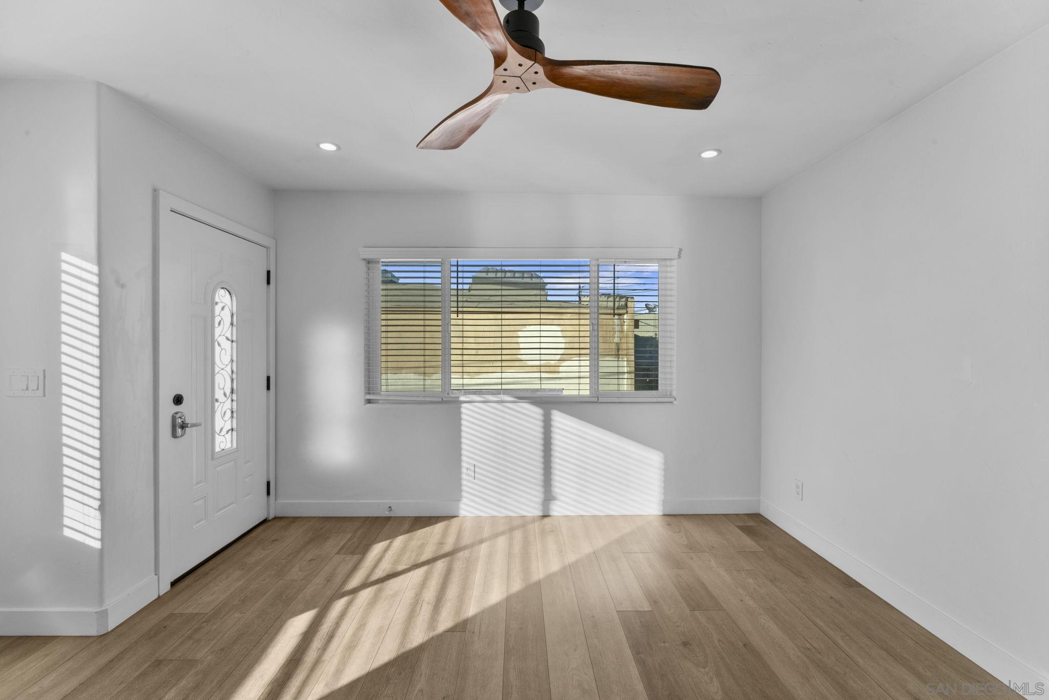 Detail Gallery Image 26 of 38 For 4671-73  Terrace Dr, San Diego,  CA 92116 - – Beds | – Baths