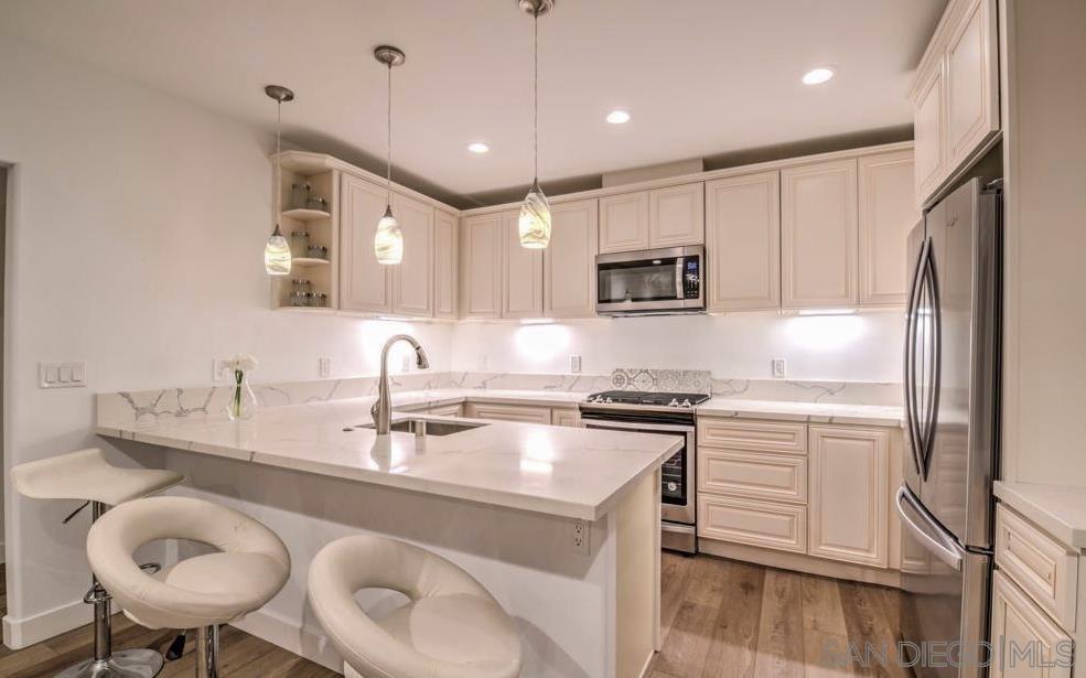 Detail Gallery Image 4 of 38 For 4671-73  Terrace Dr, San Diego,  CA 92116 - – Beds | – Baths