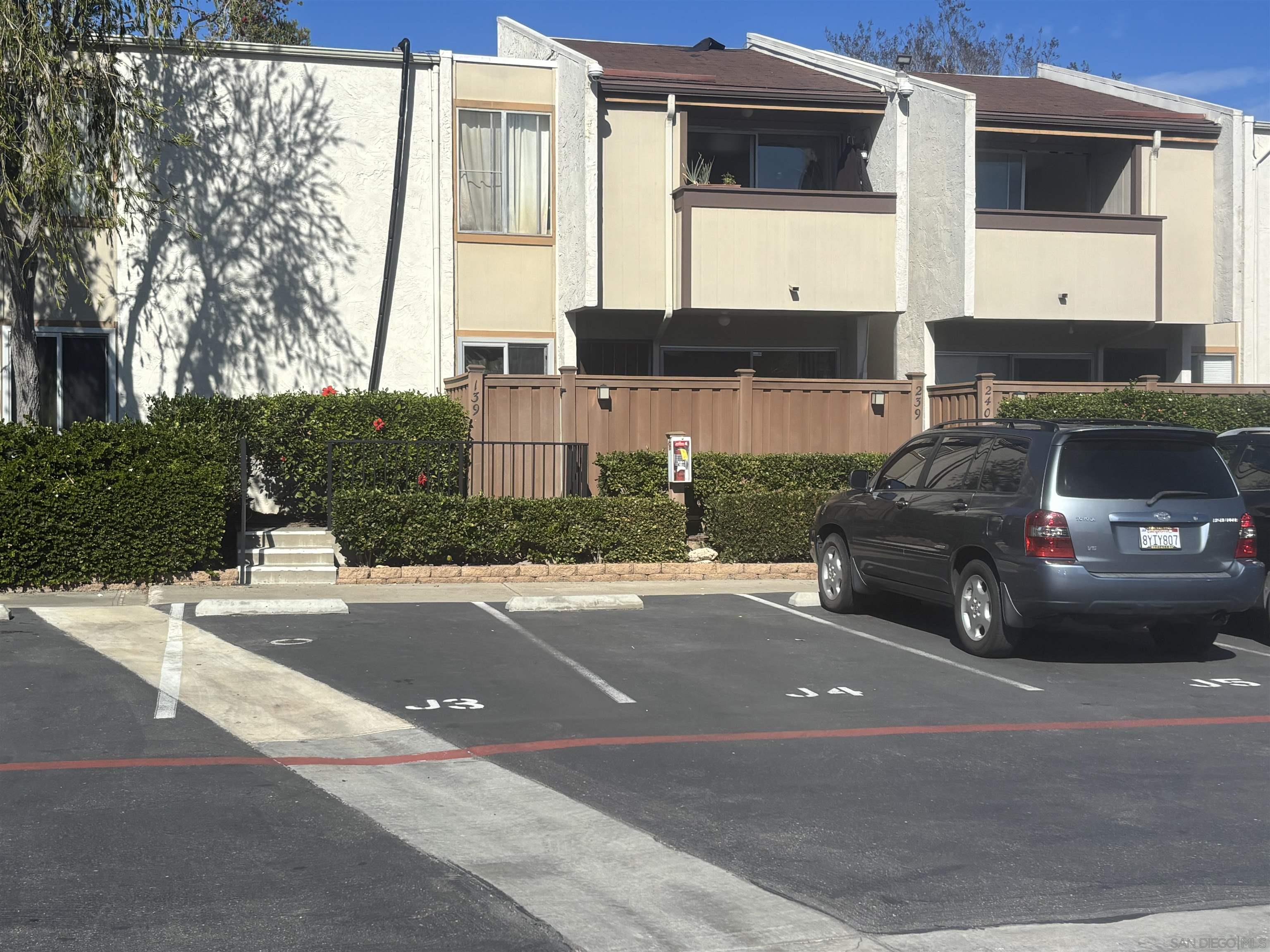 Front Image Thumbnail for SD260003810