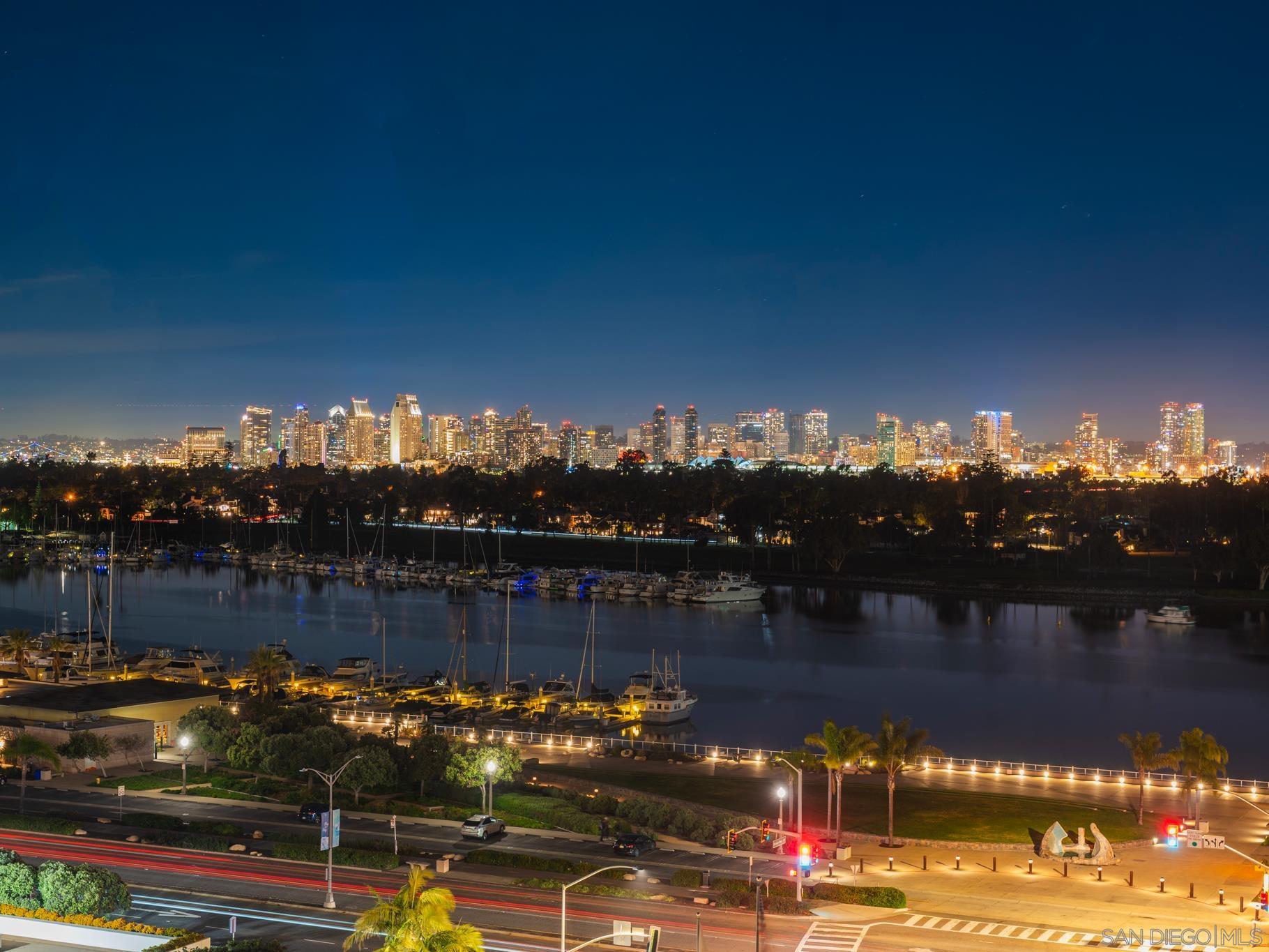 Detail Gallery Image 3 of 65 For 1810  Avenida Del Mundo  #907,  Coronado,  CA 92118 - 2 Beds | 2 Baths