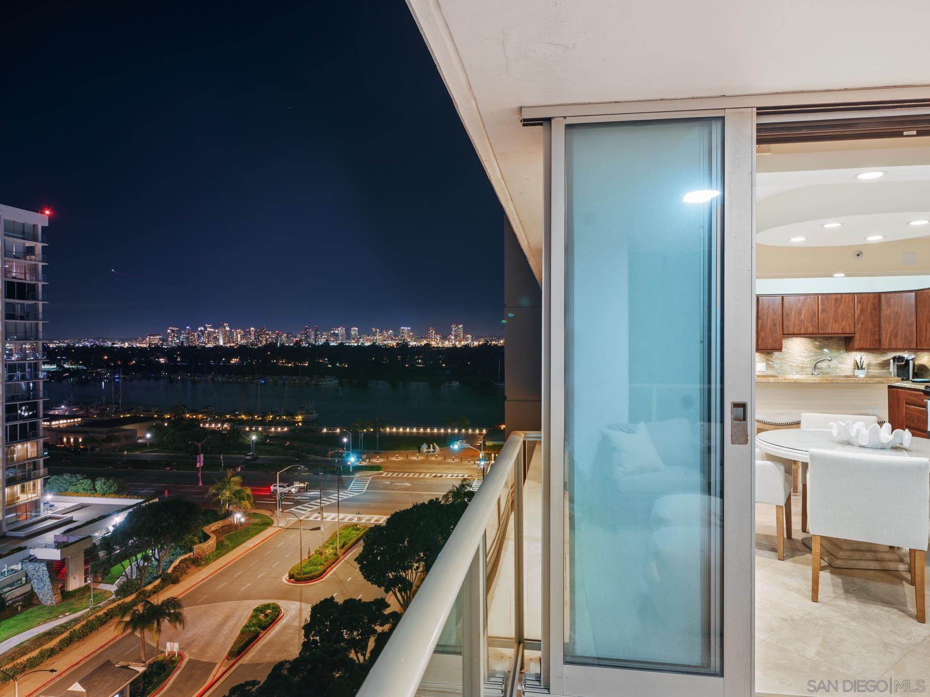 Detail Gallery Image 22 of 65 For 1810  Avenida Del Mundo  #907,  Coronado,  CA 92118 - 2 Beds | 2 Baths