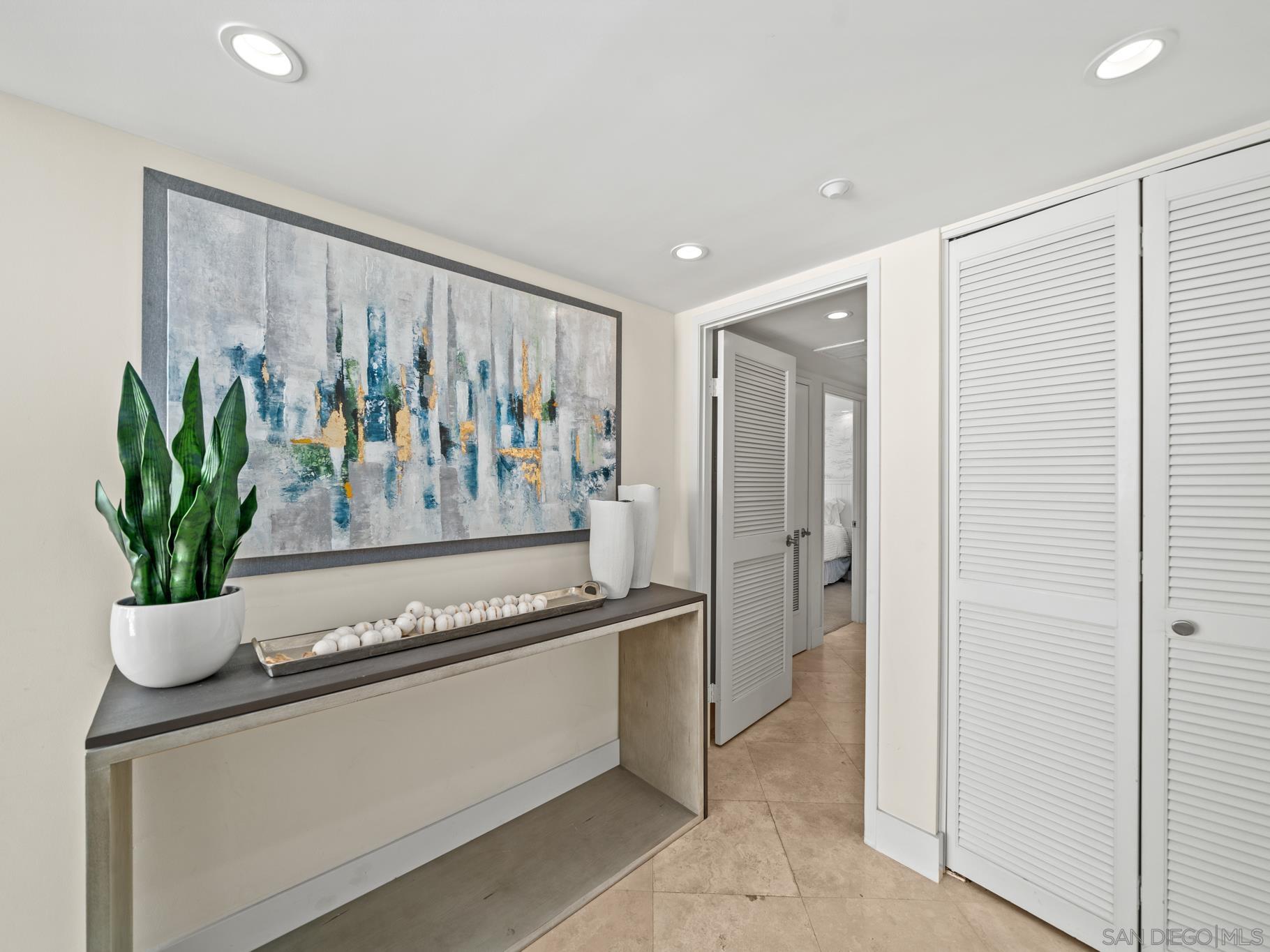 Detail Gallery Image 31 of 60 For 1810  Avenida Del Mundo  #907,  Coronado,  CA 92118 - 2 Beds | 2 Baths